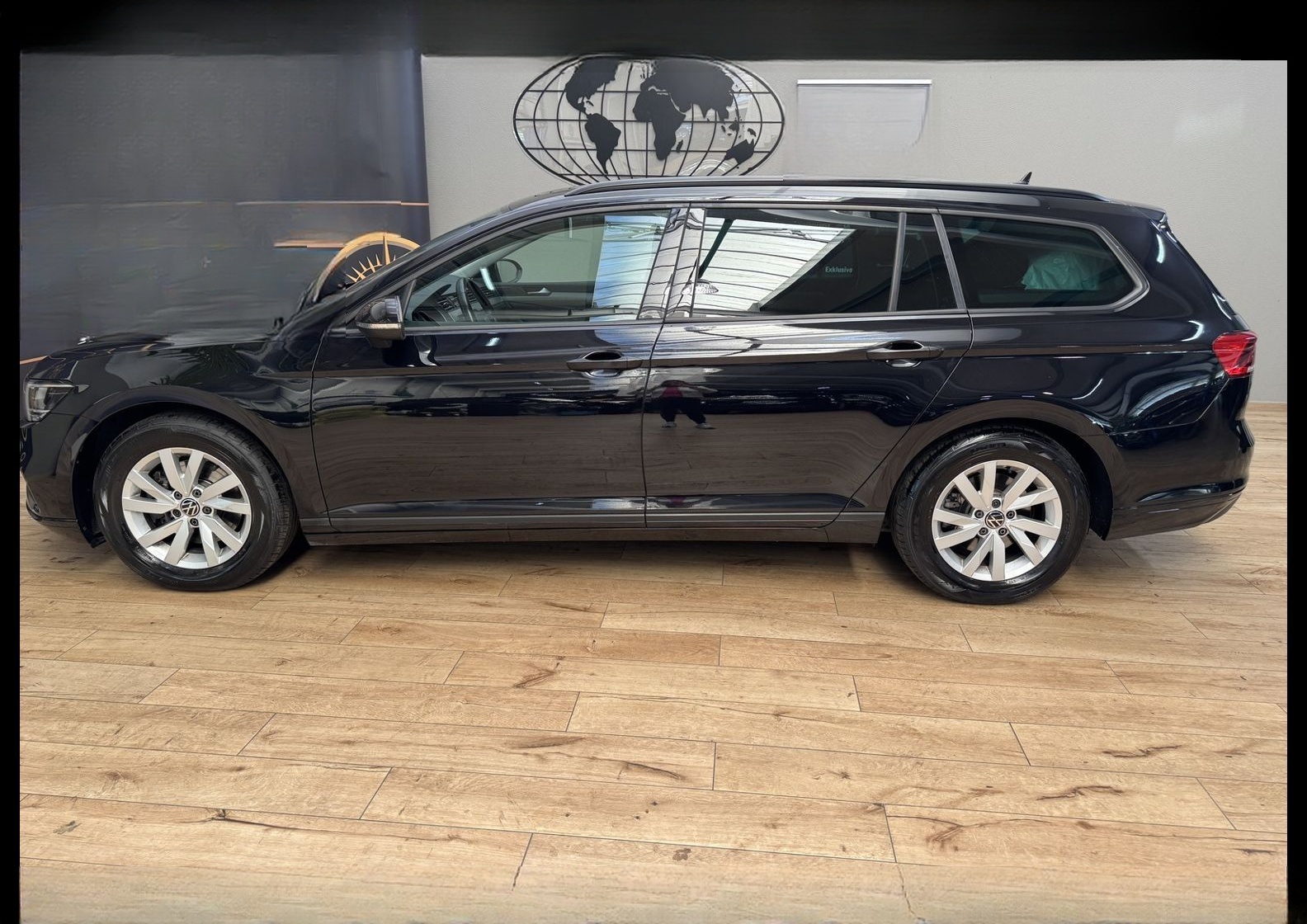 Volkswagen Passat Variant 2.0 TDI DSG AHK/Kamer/Navi/LED foto 6