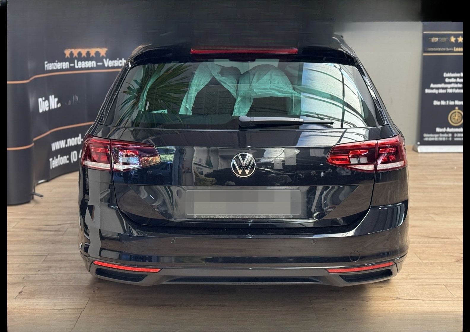 Volkswagen Passat Variant 2.0 TDI DSG AHK/Kamer/Navi/LED foto 8