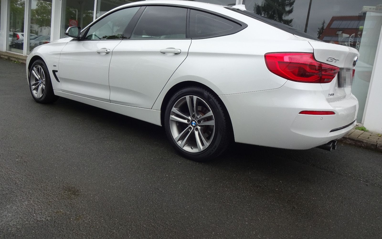BMW GT Gran Turismo 320 d xDrive Sport Line foto 7