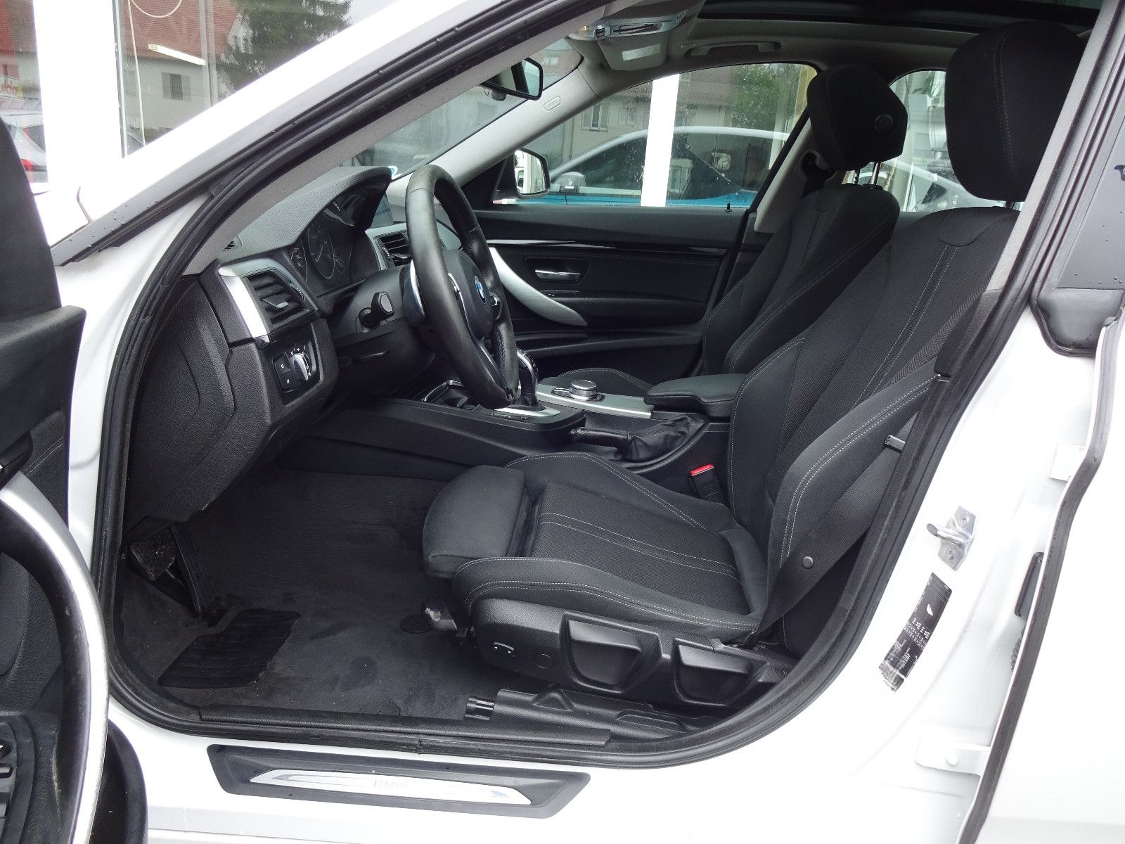 BMW GT Gran Turismo 320 d xDrive Sport Line foto 8