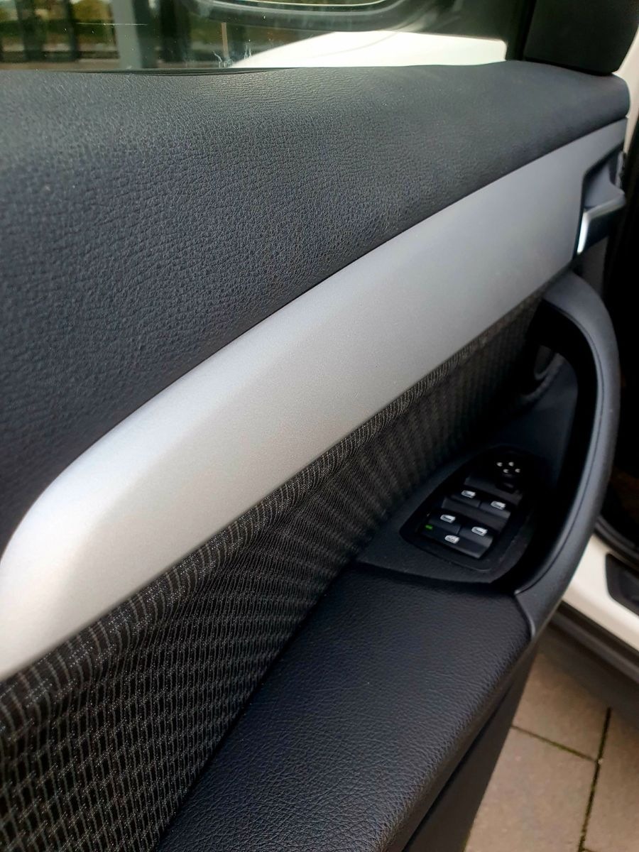 BMW X1 sDrive18d Advantage foto 9