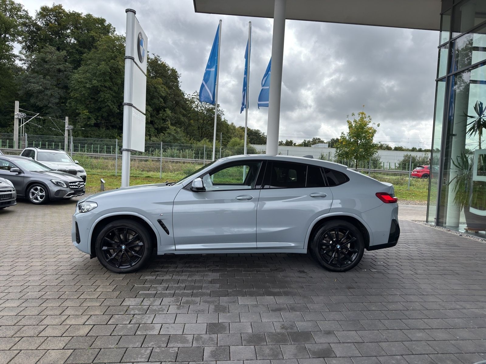 BMW X4 xDrive20d M Sport AHK HUD ACC Lenkradheizung foto 15