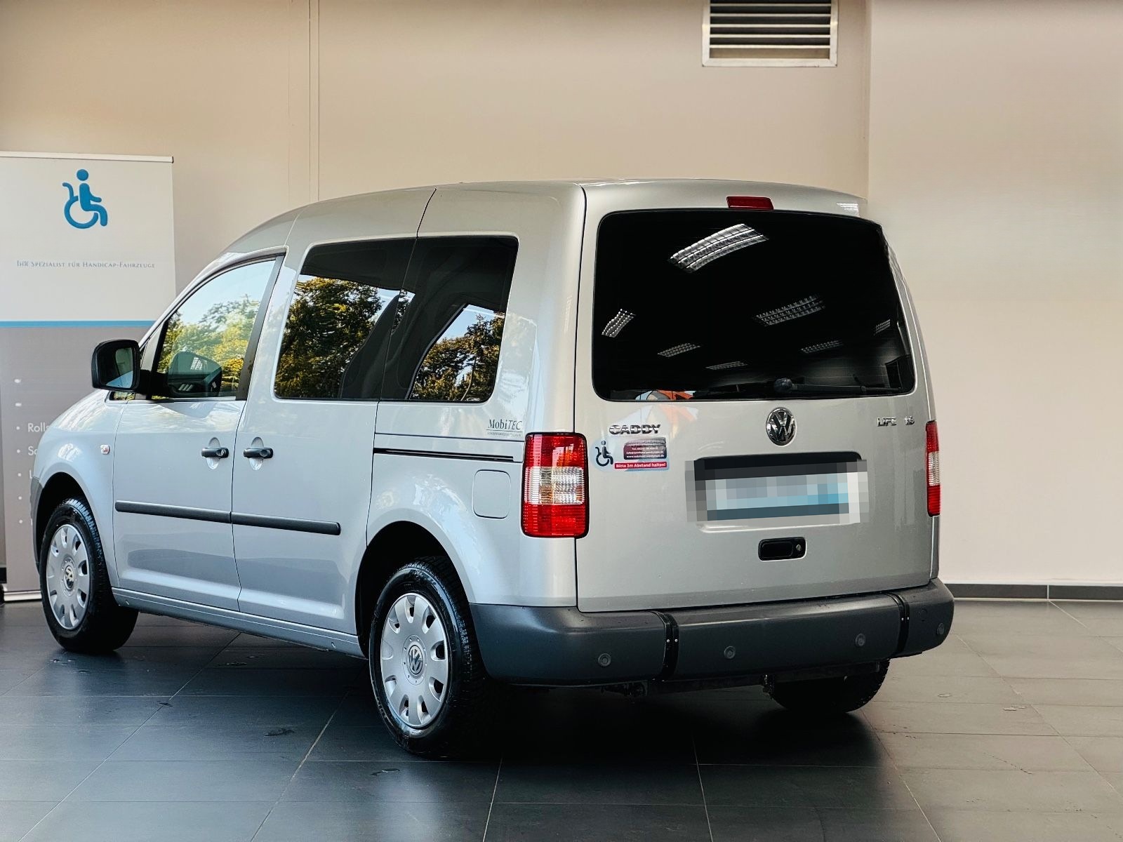 Volkswagen Caddy Life 1.6 Behindertengerecht-Rampe foto 4