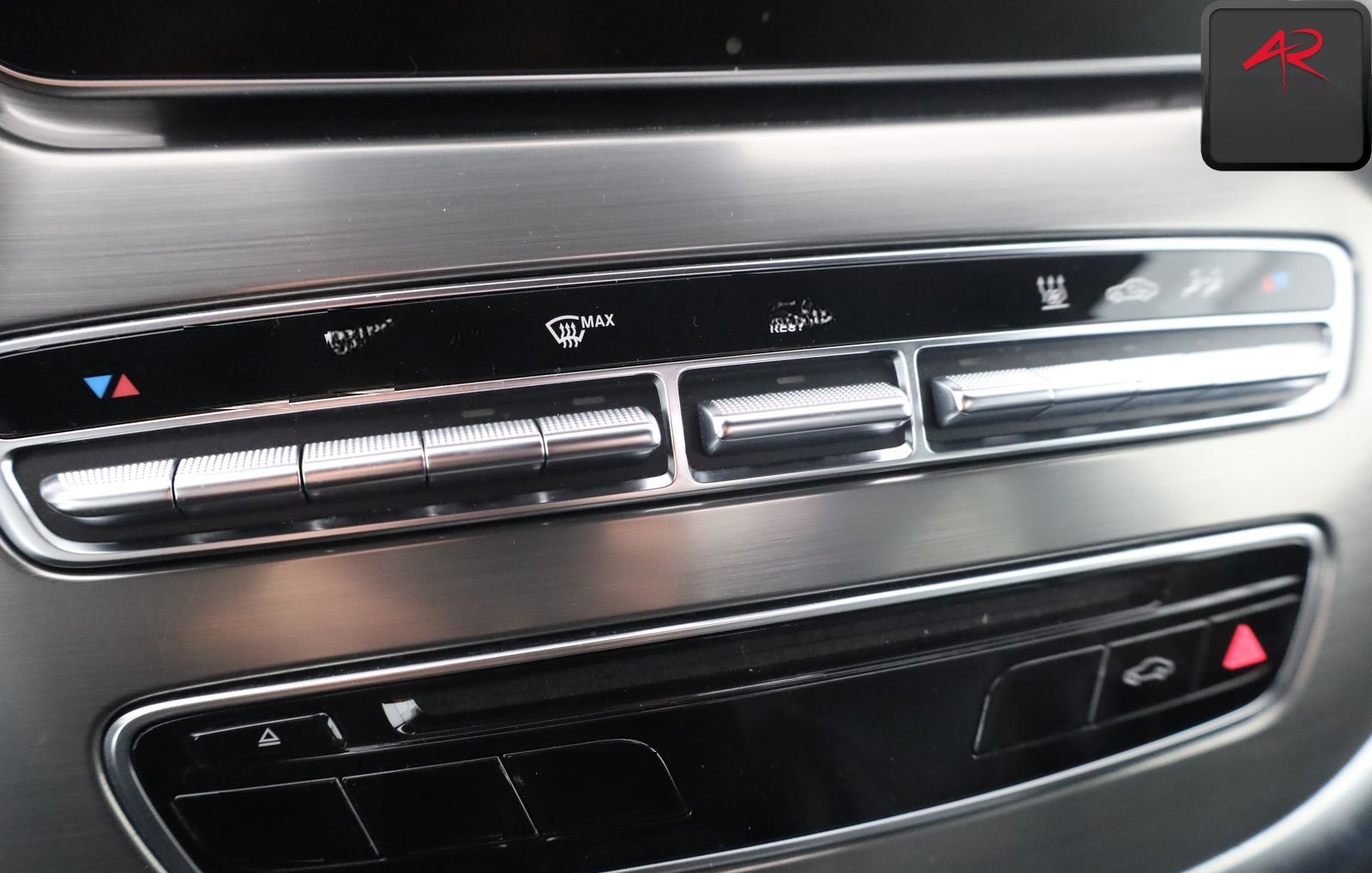 Mercedes-Benz V 250 d 4M LANG AMG EXCLUSIVE 7 SITZE STANDHZ,SH foto 24