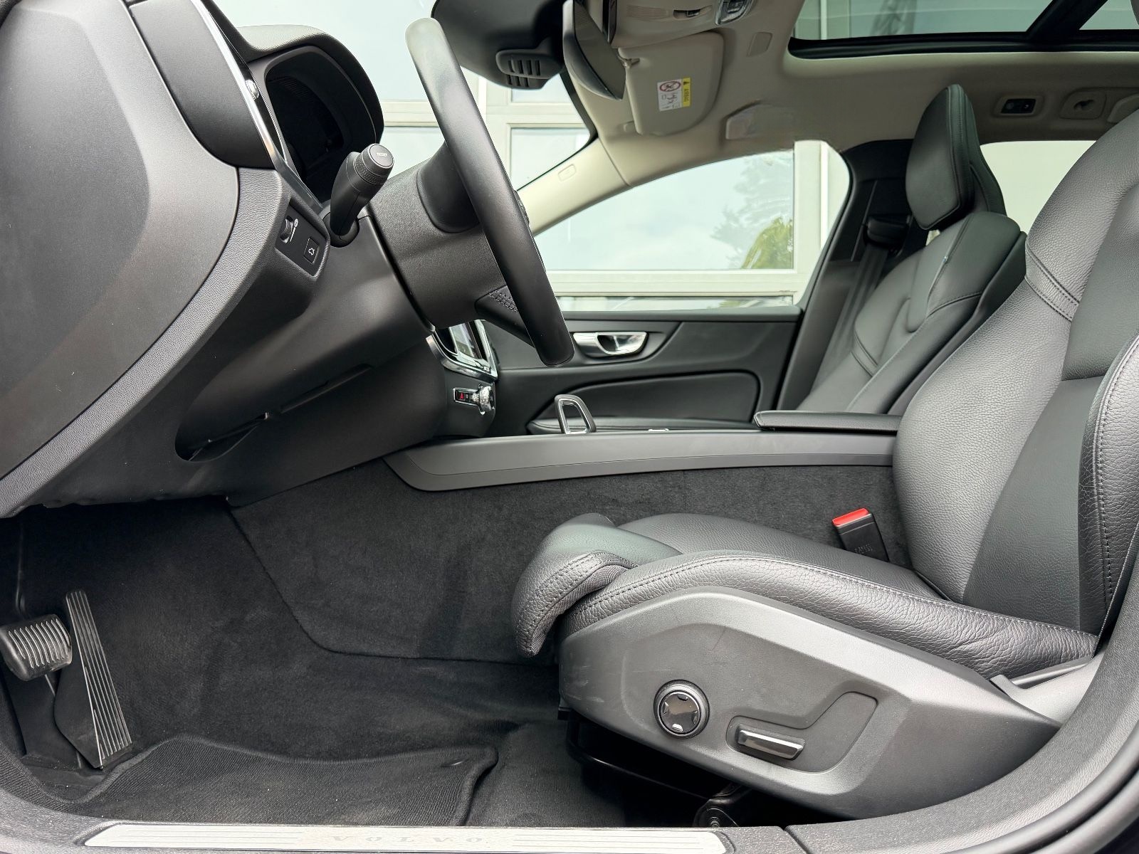 Volvo V60 CROSS COUNTRY B4 D AWD*LEDER*PANORAMA*KAMERA foto 13