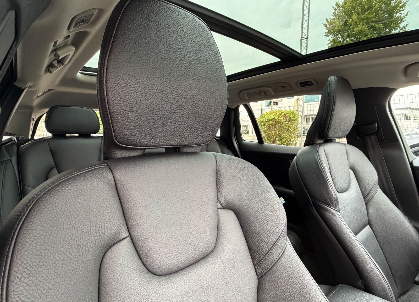 Volvo V60 CROSS COUNTRY B4 D AWD*LEDER*PANORAMA*KAMERA foto 19