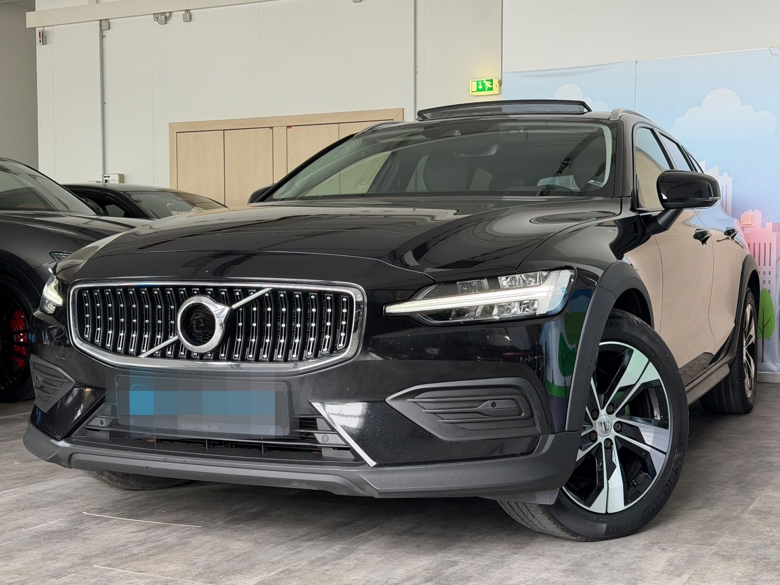 Volvo V60 CROSS COUNTRY B4 D AWD*LEDER*PANORAMA*KAMERA foto 4