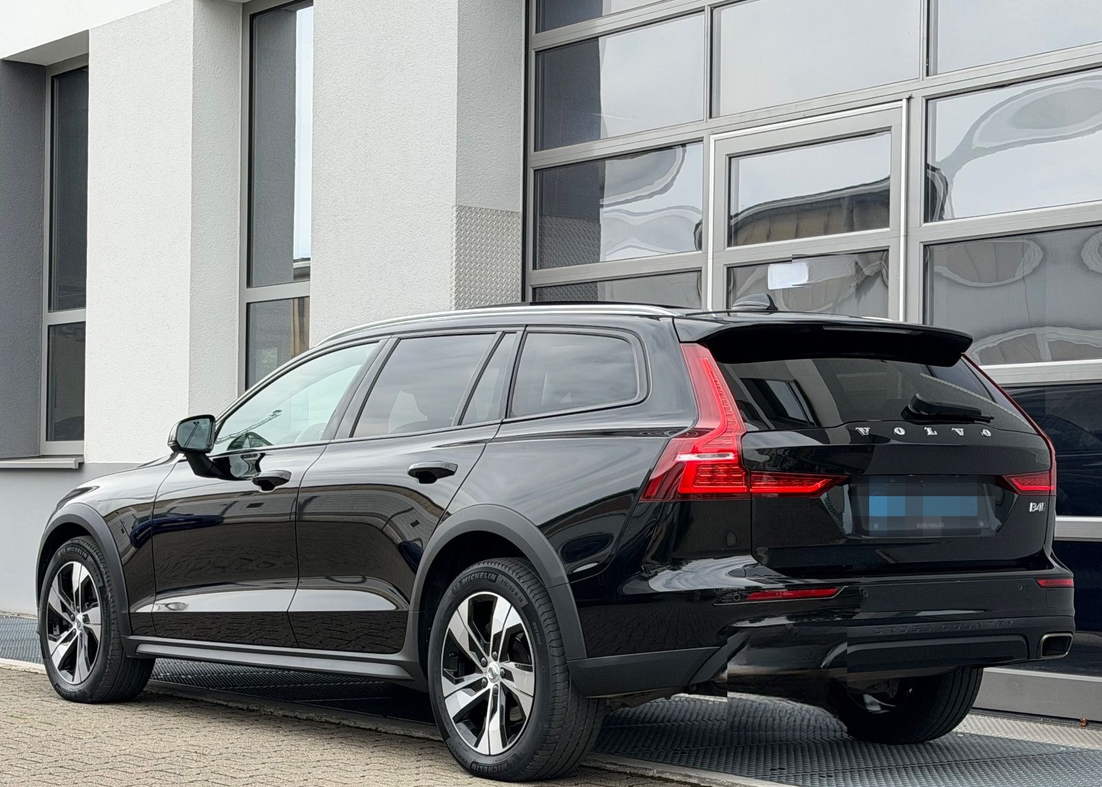 Volvo V60 CROSS COUNTRY B4 D AWD*LEDER*PANORAMA*KAMERA foto 6