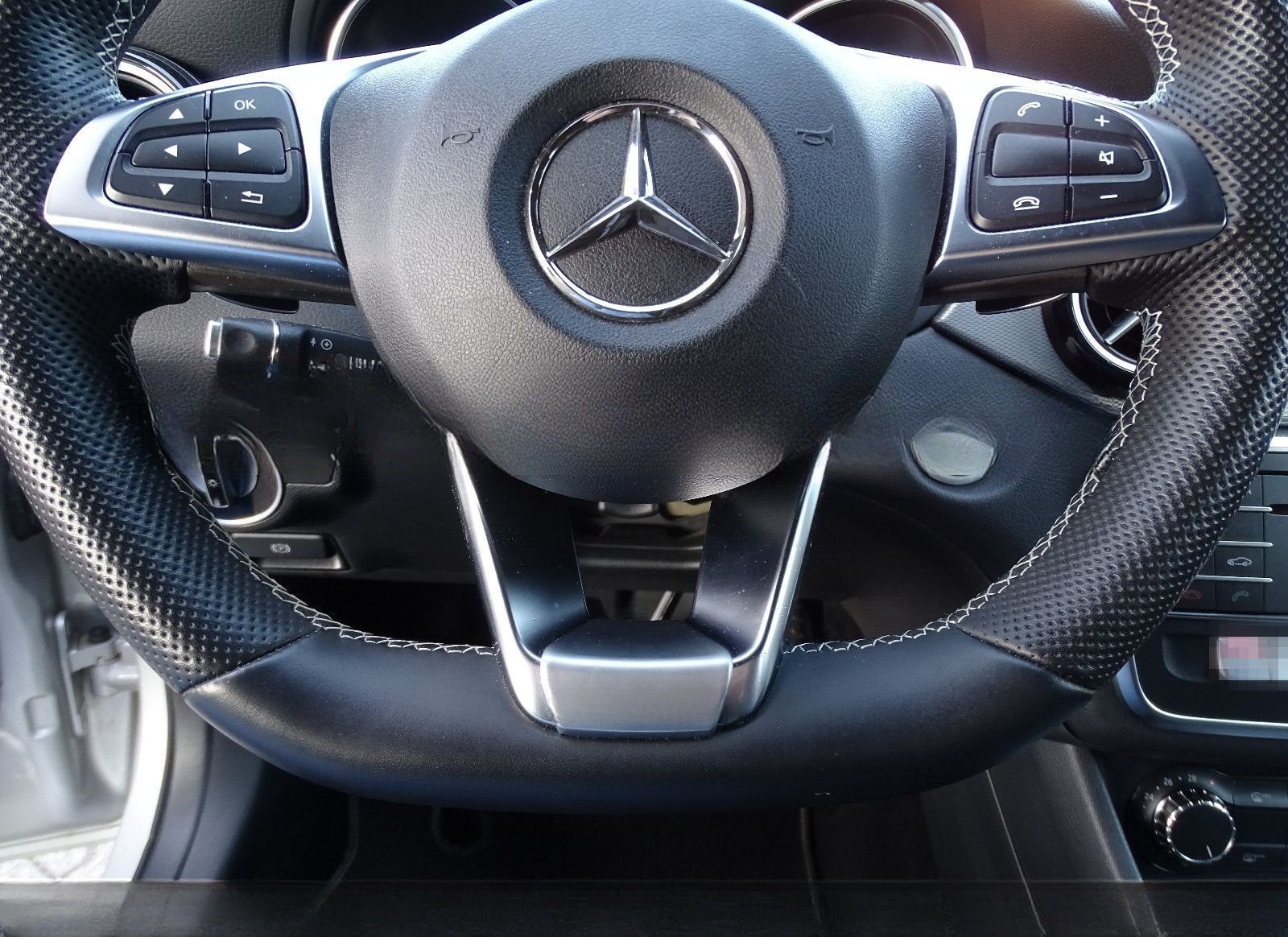 Mercedes-Benz A 180 AMG-PAKET PEAK EDITION"LED"NIGHT"NAV"LEDER foto 18