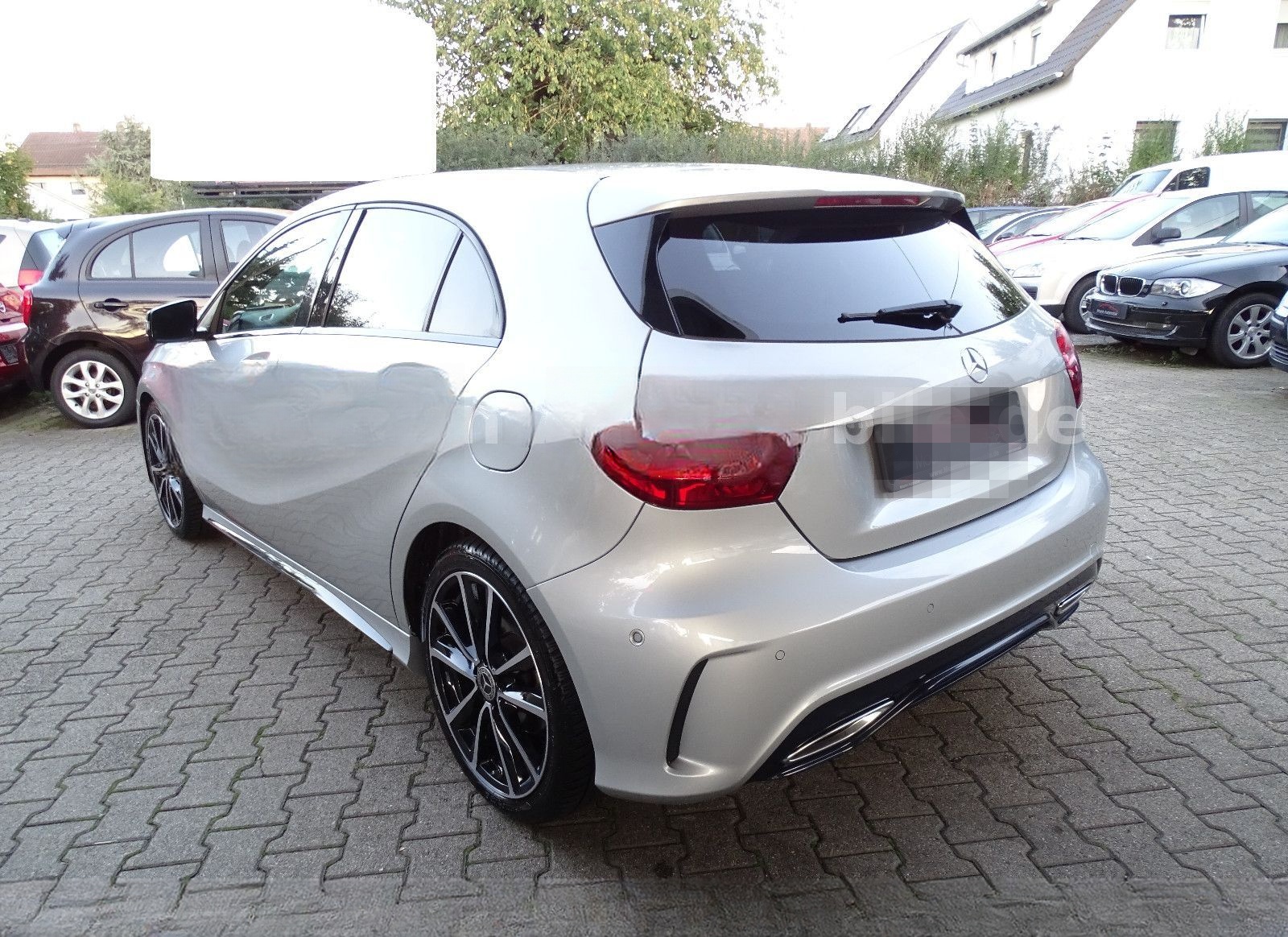 Mercedes-Benz A 180 AMG-PAKET PEAK EDITION"LED"NIGHT"NAV"LEDER foto 8