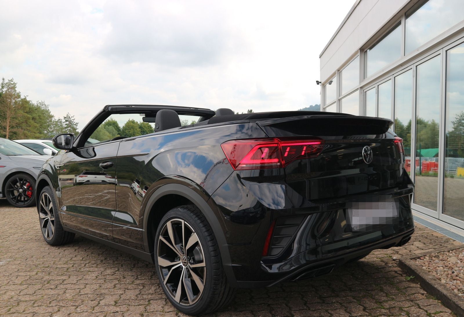 Volkswagen T-Roc Cabriolet R-Line 1.5 TSI OPF (150 PS) DSG foto 4