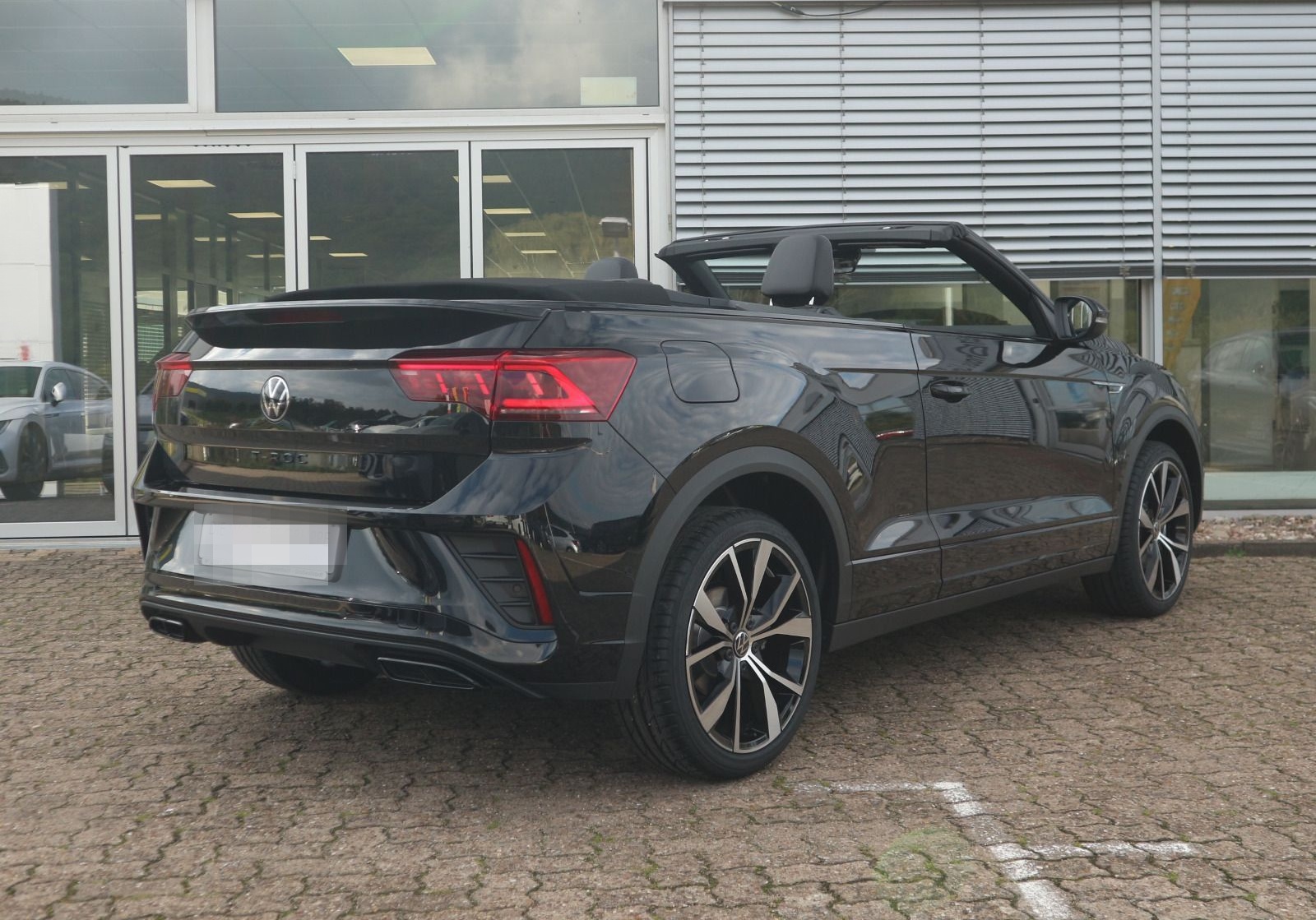 Volkswagen T-Roc Cabriolet R-Line 1.5 TSI OPF (150 PS) DSG foto 10