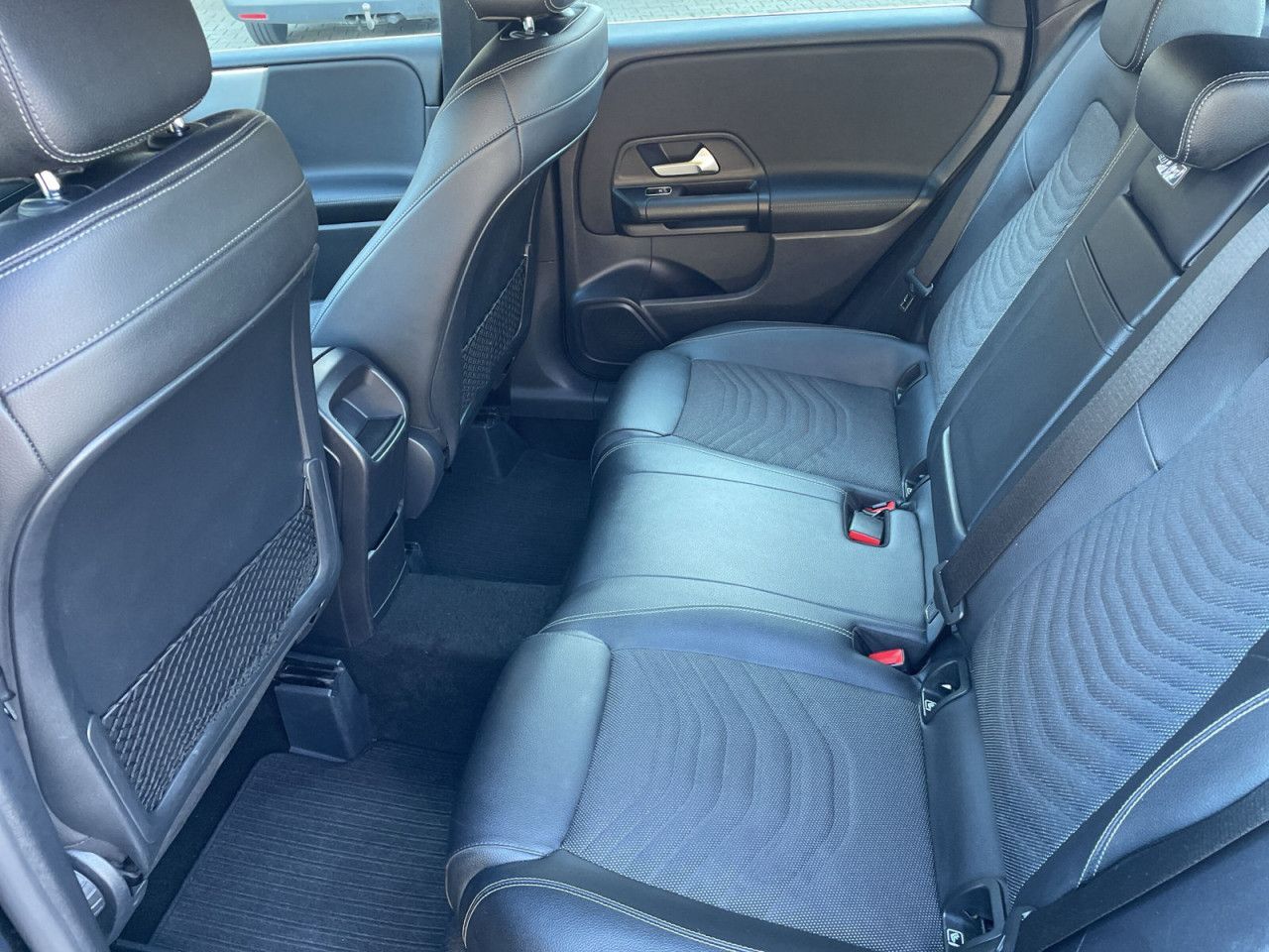 Mercedes-Benz B 200 d STYLE/AHK/MBUX/SITZHZG/PARK/TEMPOMAT/ foto 12