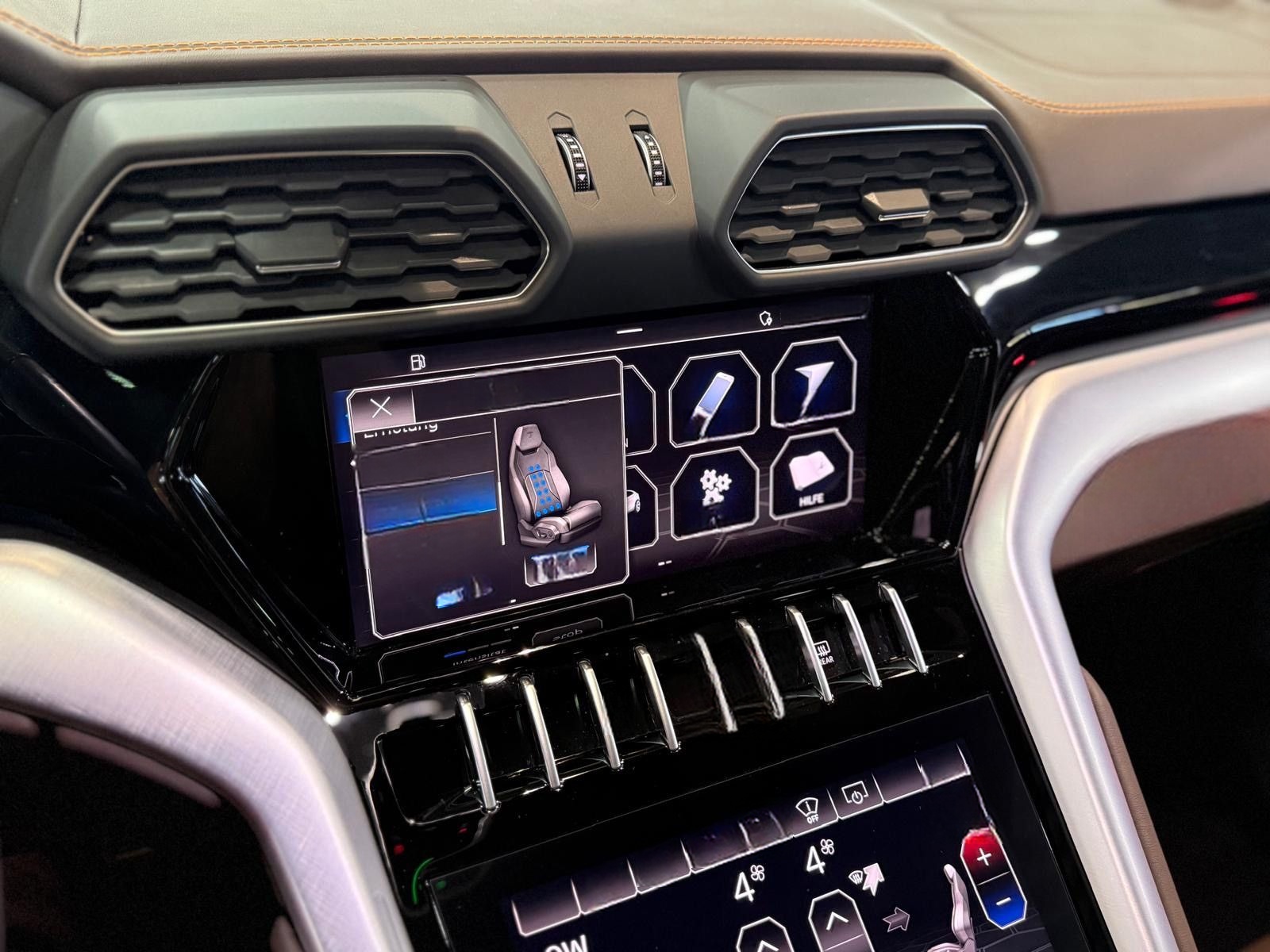 Lamborghini Urus B&O+PANO+HUD+ACC+LASER foto 24