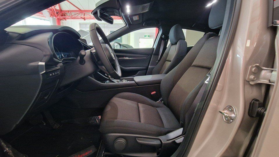 Mazda 3 2025 2.5L e-SKYACTIV-G140 6AT Centre-line DESI foto 6