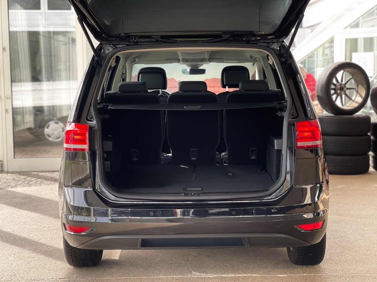 Volkswagen Touran*1.5 TSI*DSG*Comfortline*7-SITZE*AHK*LED* foto 12