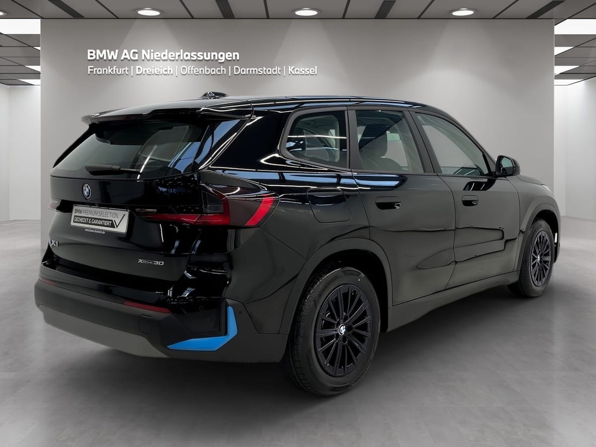 BMW iX1 xDrive30 Driv.Assist+ LiveCockpitProf LED foto 3