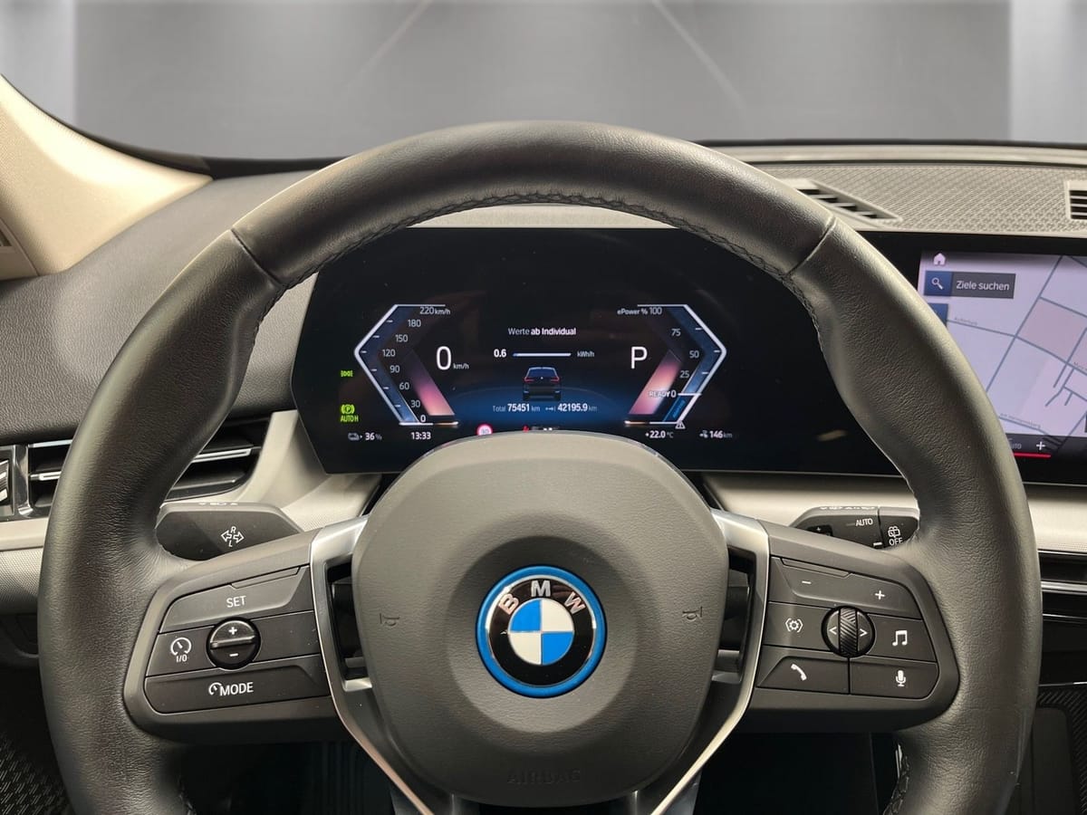 BMW iX1 xDrive30 Driv.Assist+ LiveCockpitProf LED foto 8