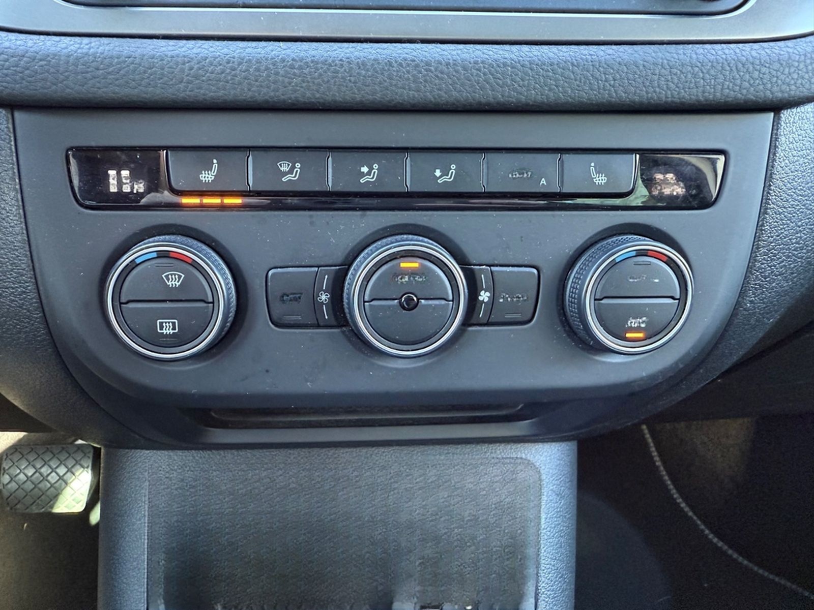 Volkswagen Tiguan Lounge 4Motion=Navi-Kamera-Automatik= foto 17