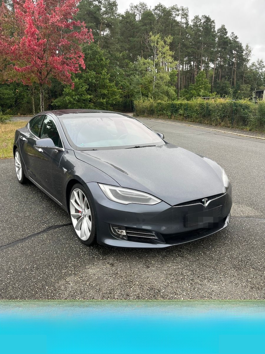 Tesla Model S Performance Ludicrous foto 2