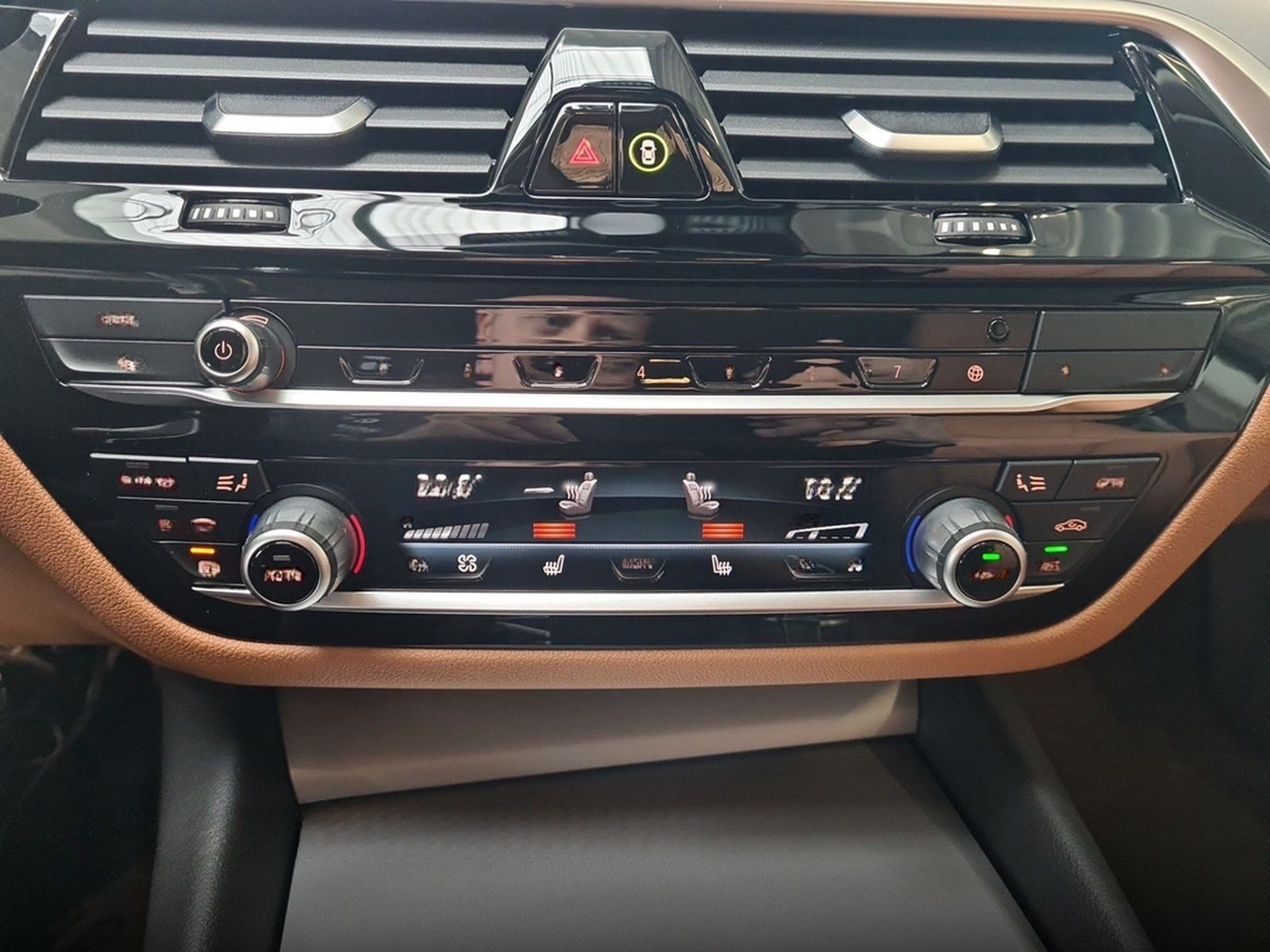 BMW 530d Touring Head-Up HiFi DAB AHK Shz. Lenkradhz foto 15