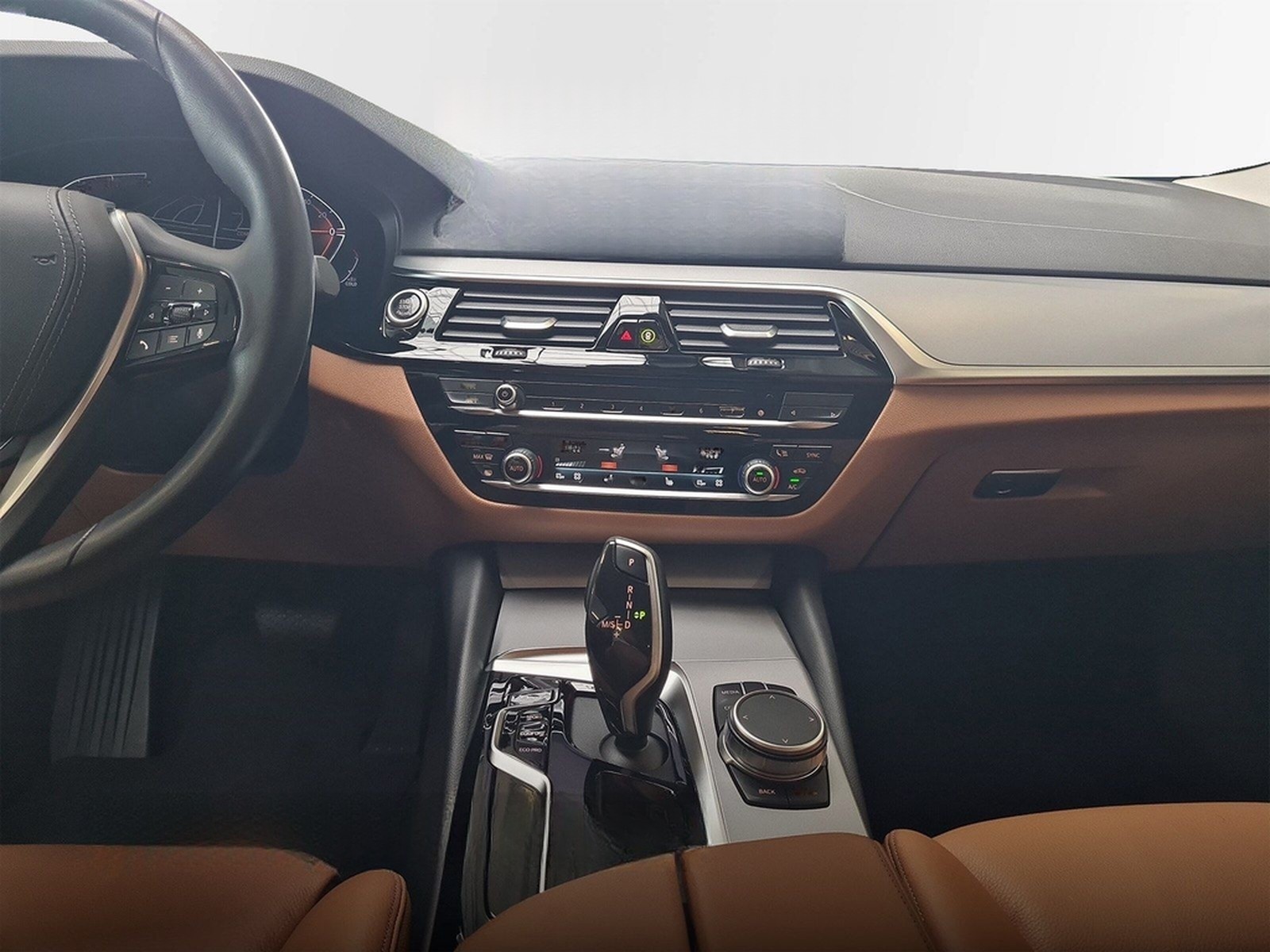 BMW 530d Touring Head-Up HiFi DAB AHK Shz. Lenkradhz foto 10