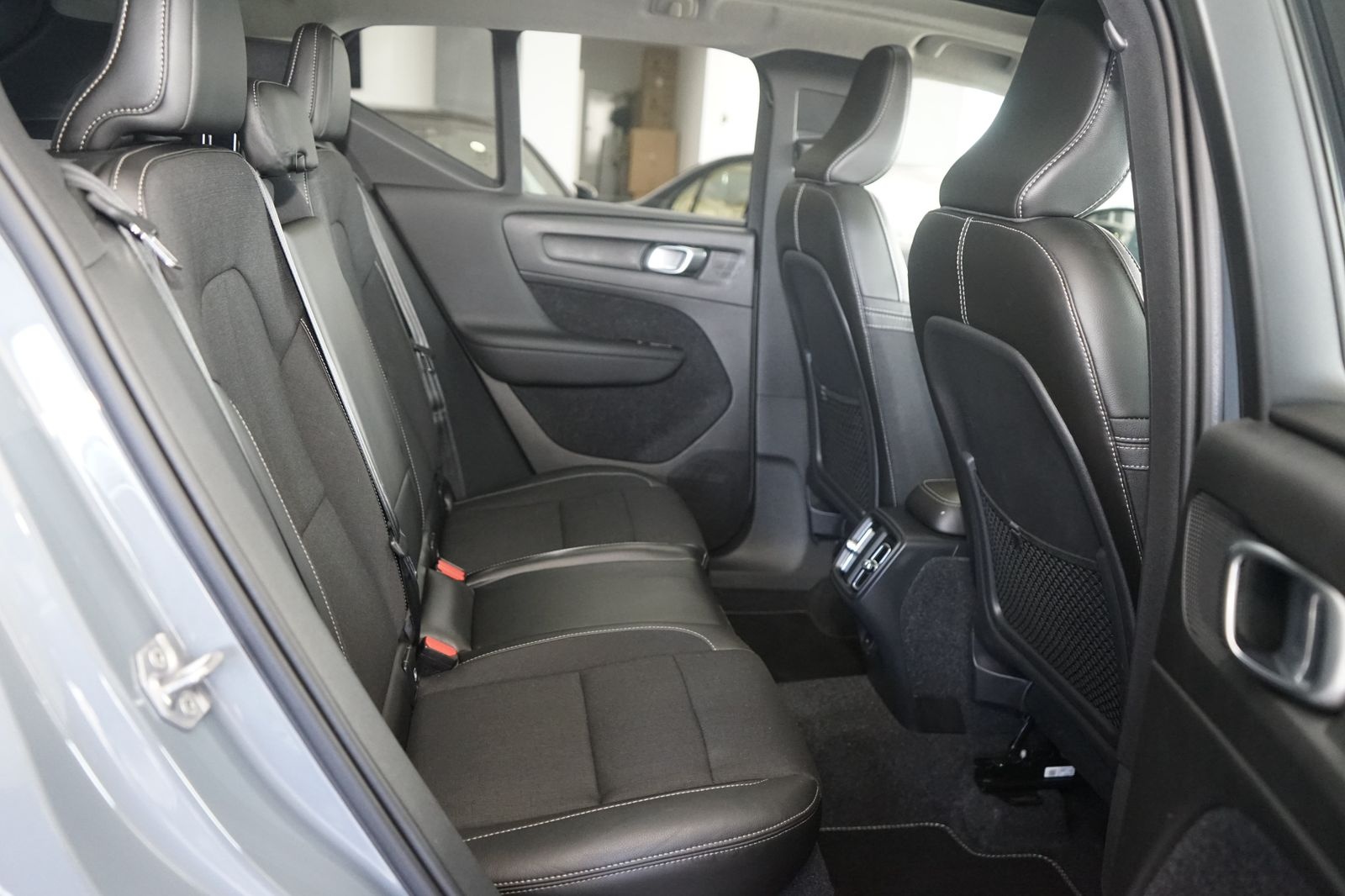 Volvo XC40 Momentum Pro 2WD+NAVI+PANO+TOT WINKEL+360°K foto 11