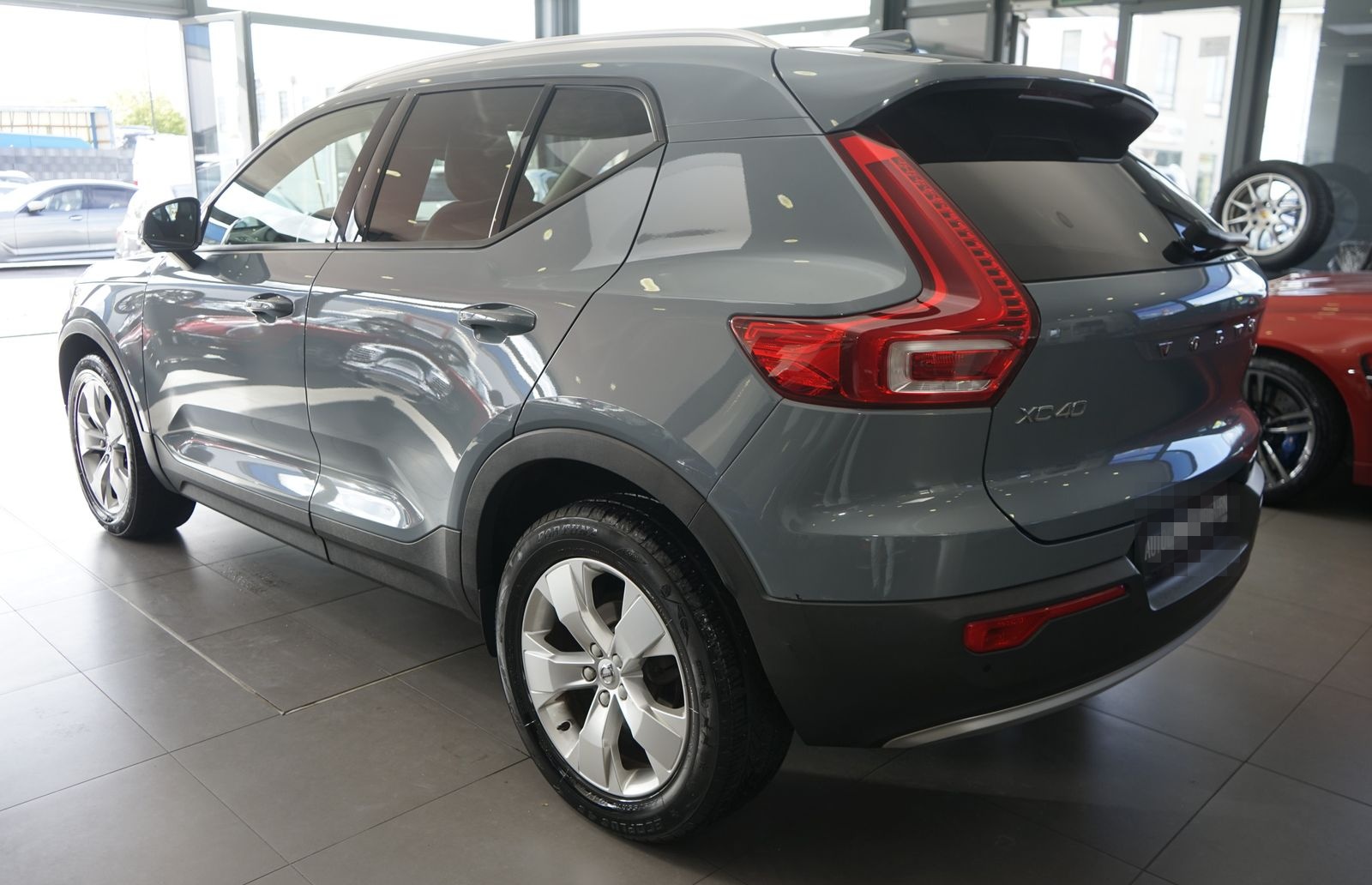 Volvo XC40 Momentum Pro 2WD+NAVI+PANO+TOT WINKEL+360°K foto 7