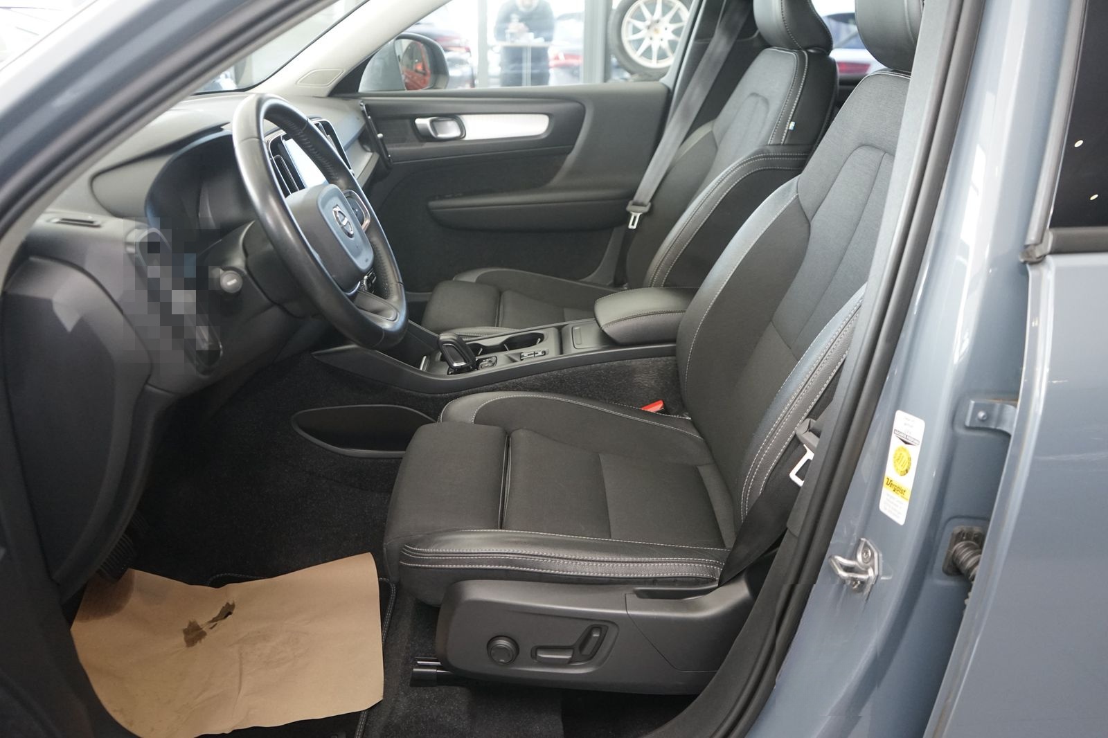 Volvo XC40 Momentum Pro 2WD+NAVI+PANO+TOT WINKEL+360°K foto 8