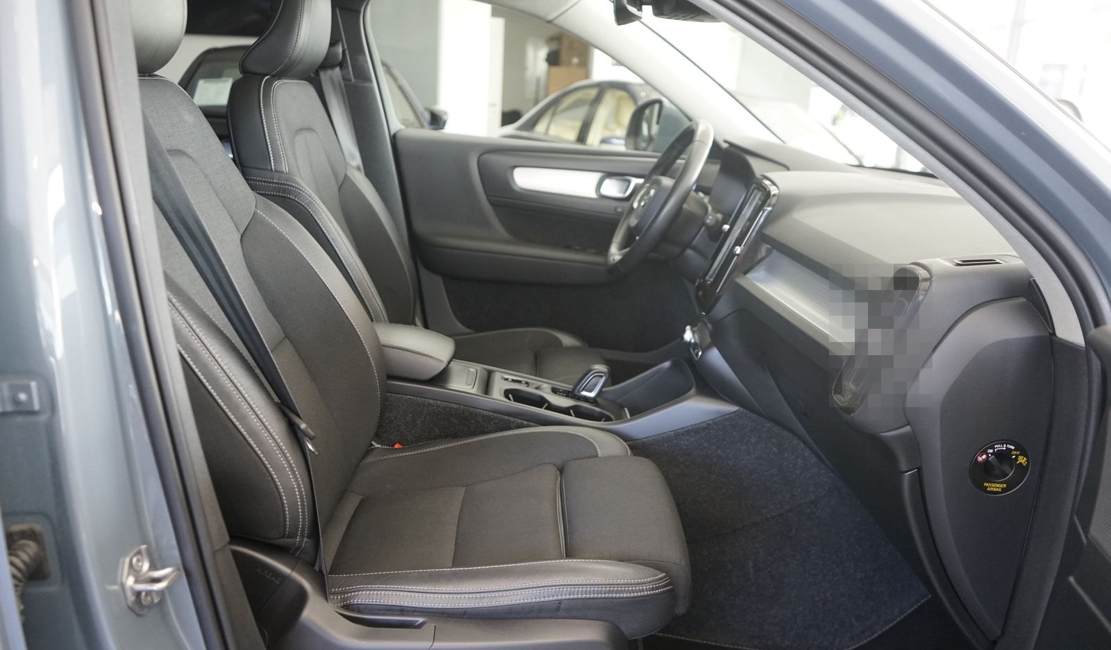 Volvo XC40 Momentum Pro 2WD+NAVI+PANO+TOT WINKEL+360°K foto 10