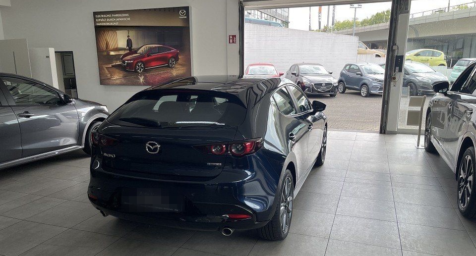 Mazda 3 2.0 122PS 6GS Selection HuD NAVI LED DAB+ foto 21