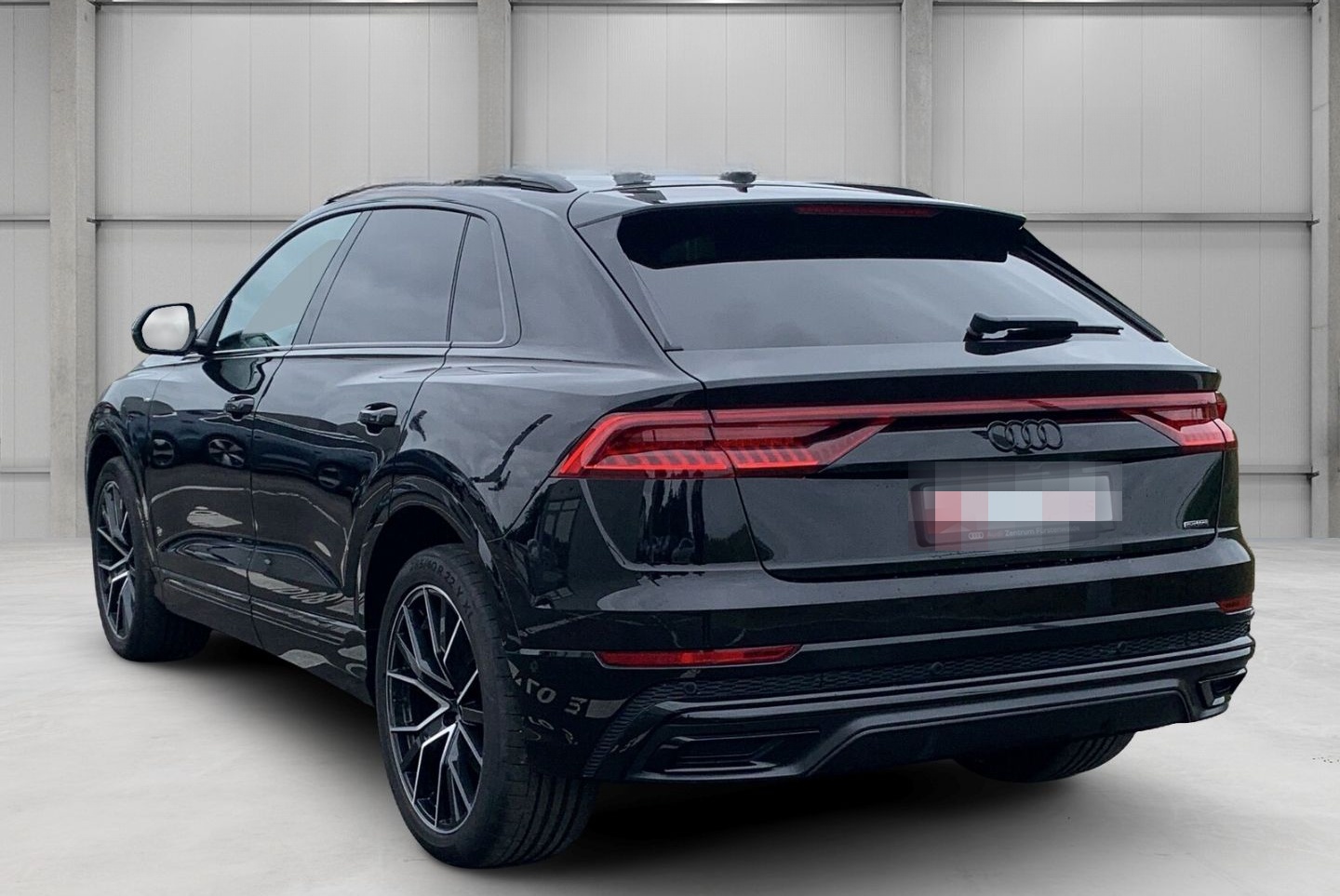 Audi Q8 S-line Sportpaket Luftfederung StandHZG AHK-e foto 3