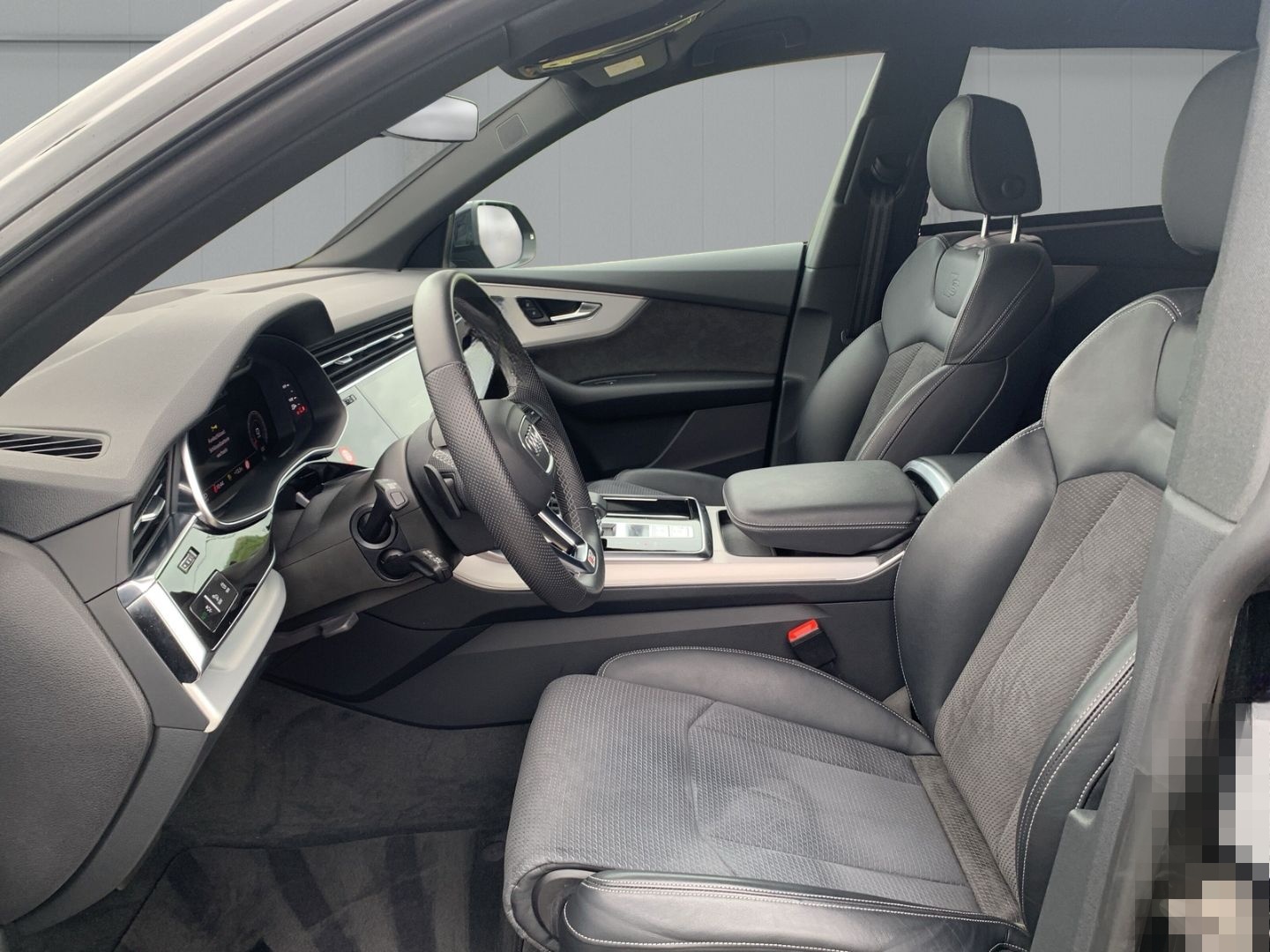 Audi Q8 S-line Sportpaket Luftfederung StandHZG AHK-e foto 10
