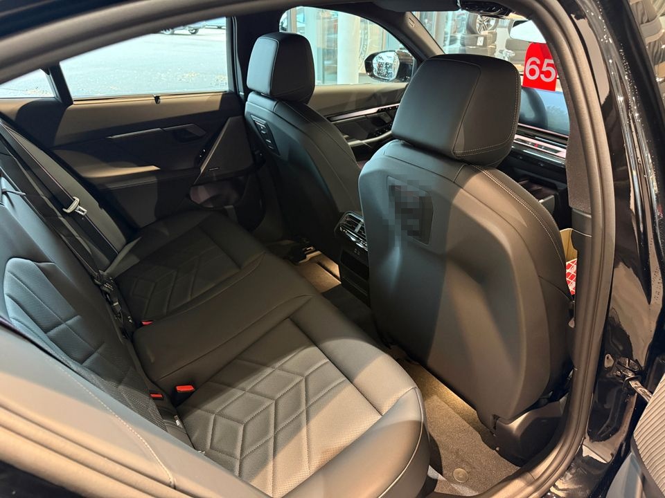 BMW 520d M Sportpaket Klimaaut. Memory vorn foto 2
