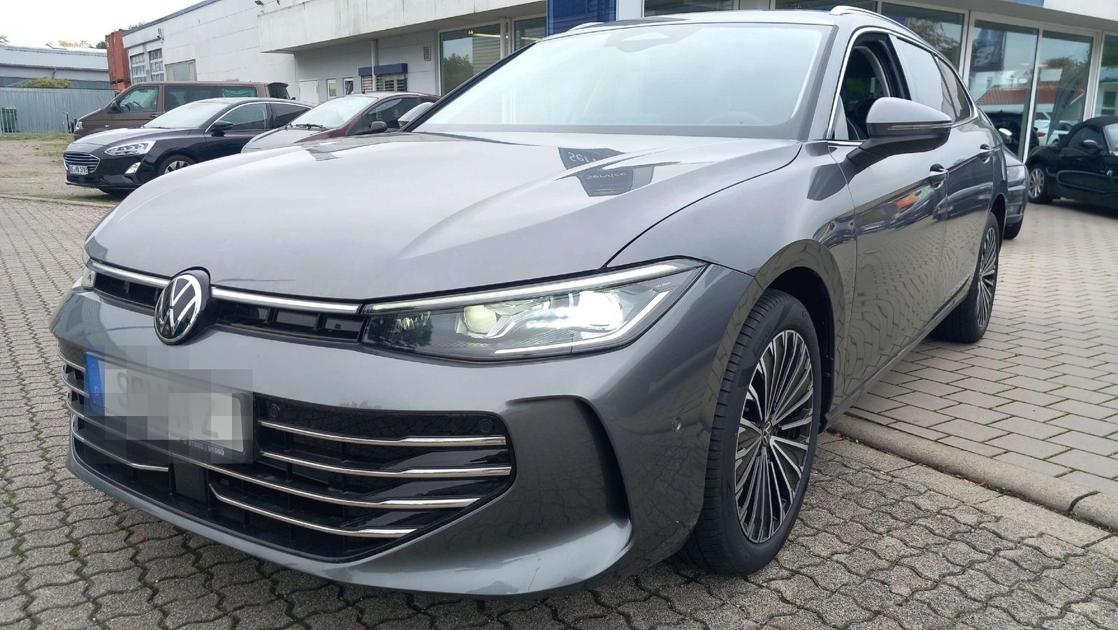 Volkswagen Passat Variant 1.5 eTSI Elegance 110 kW foto 12