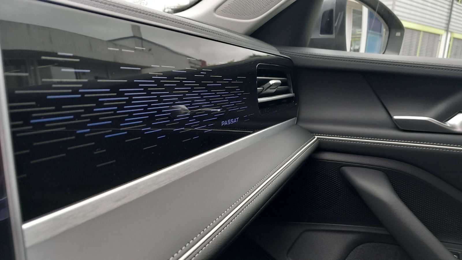 Volkswagen Passat Variant 1.5 eTSI Elegance 110 kW foto 25