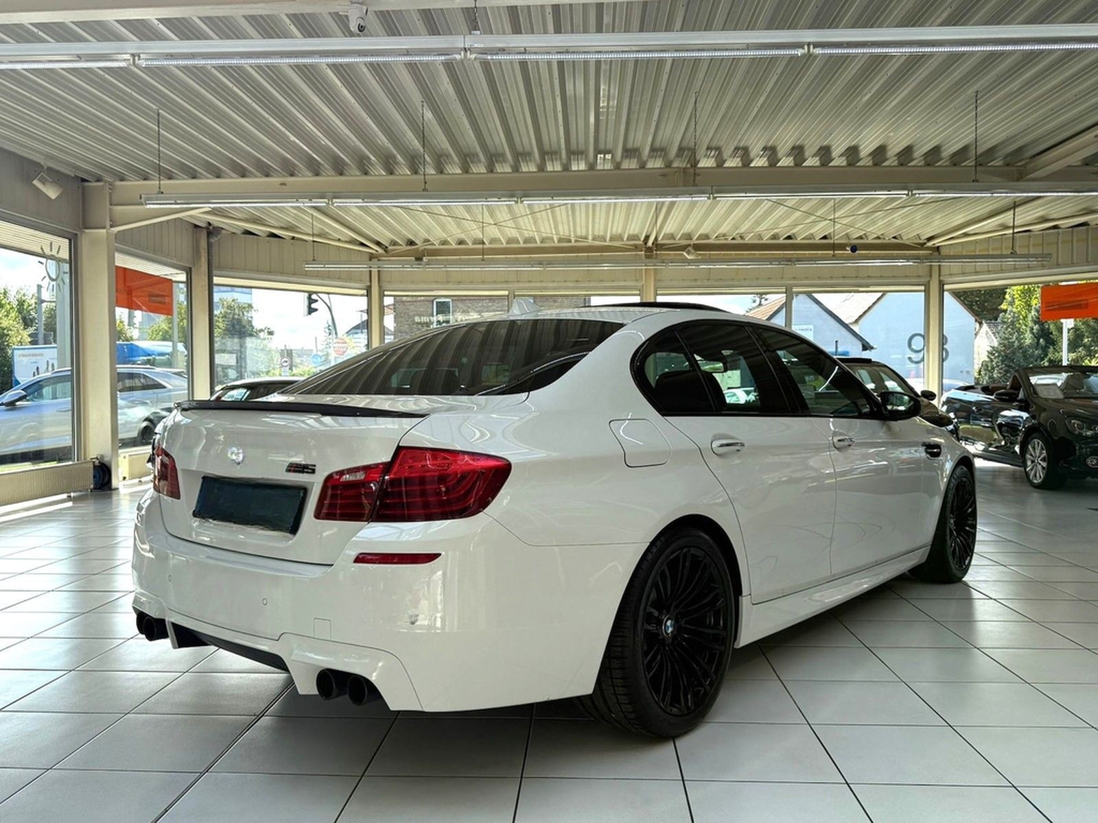 BMW M5 Shadow-Line Head-Up Schiebedach LED H&K foto 2