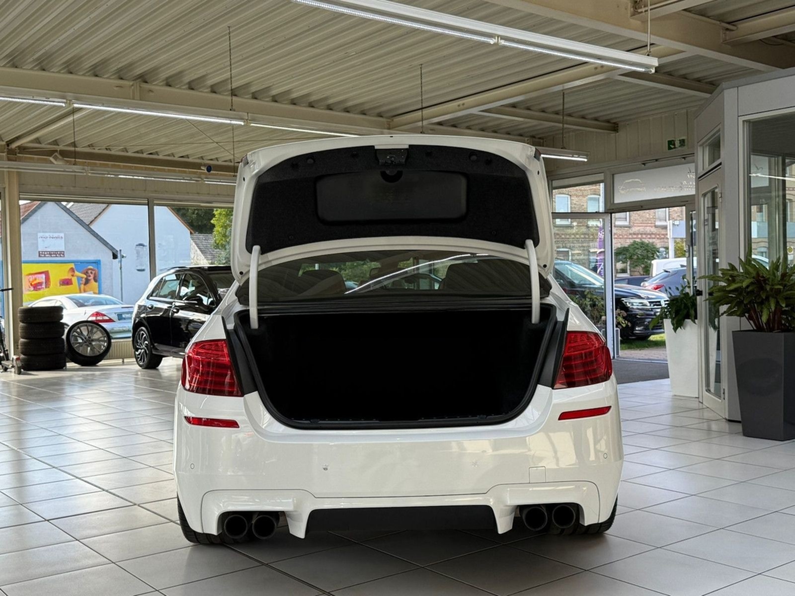 BMW M5 Shadow-Line Head-Up Schiebedach LED H&K foto 25