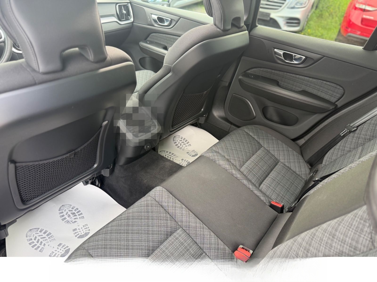 Volvo V60 Kombi Momentum Pro PANO AHK 4ZONEN ACC KAM foto 20