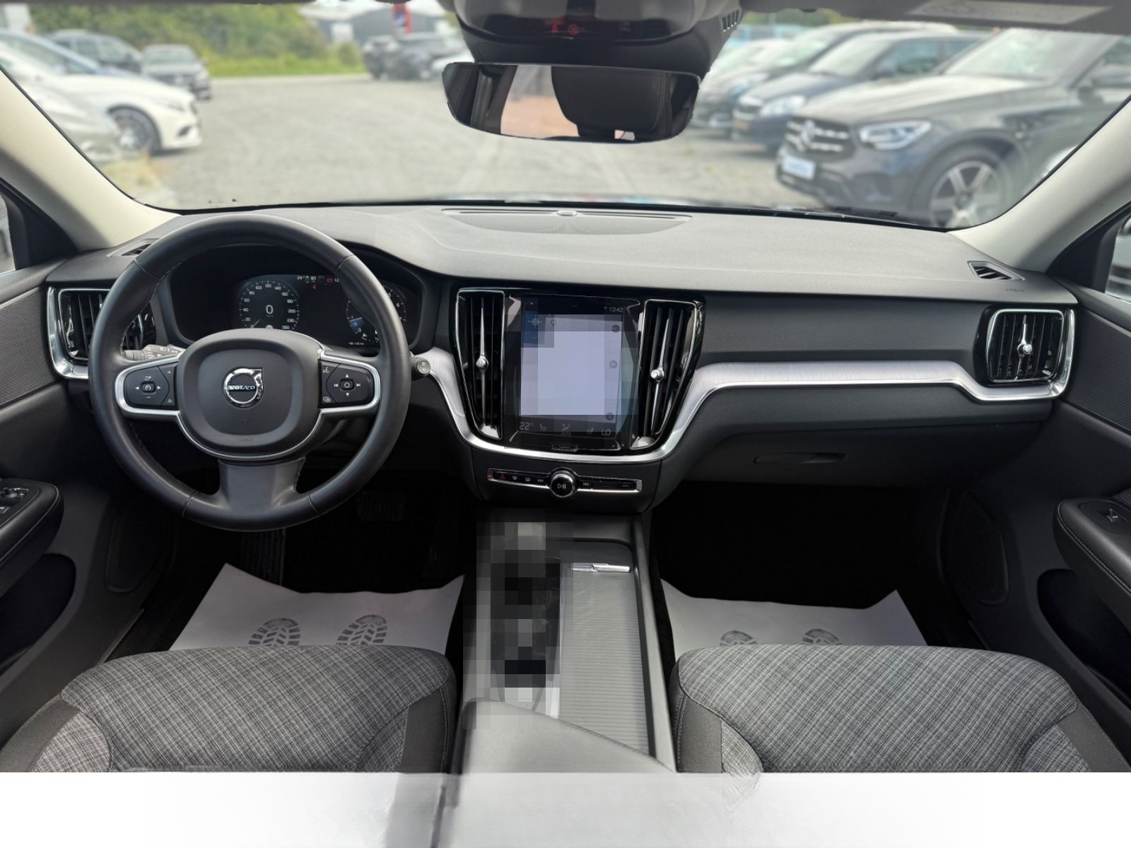 Volvo V60 Kombi Momentum Pro PANO AHK 4ZONEN ACC KAM foto 24