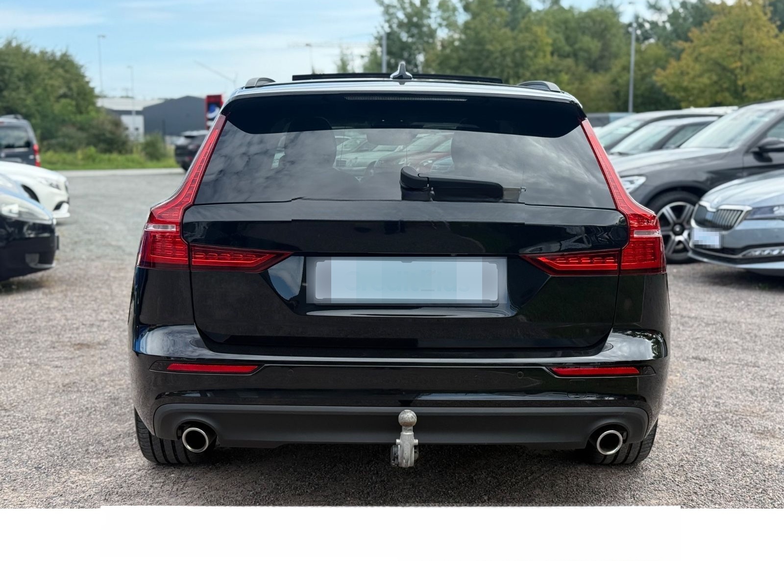 Volvo V60 Kombi Momentum Pro PANO AHK 4ZONEN ACC KAM foto 4