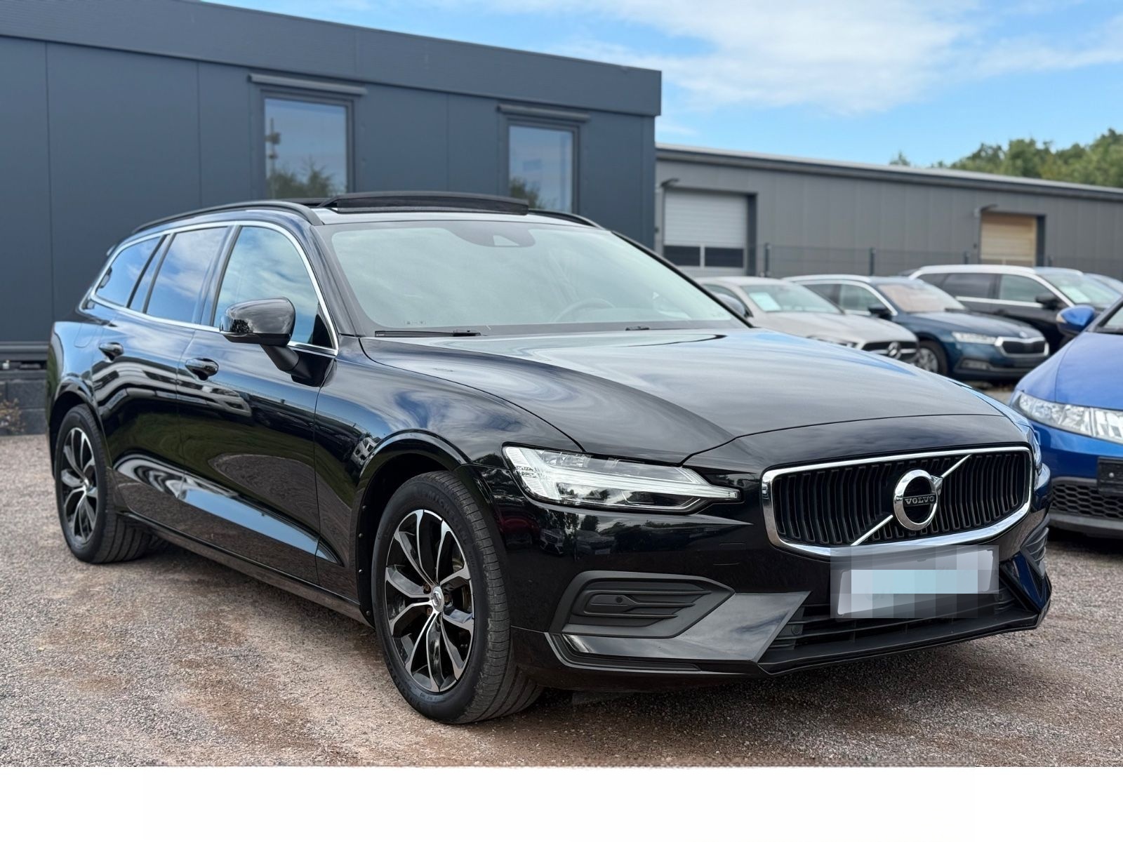 Volvo V60 Kombi Momentum Pro PANO AHK 4ZONEN ACC KAM foto 8