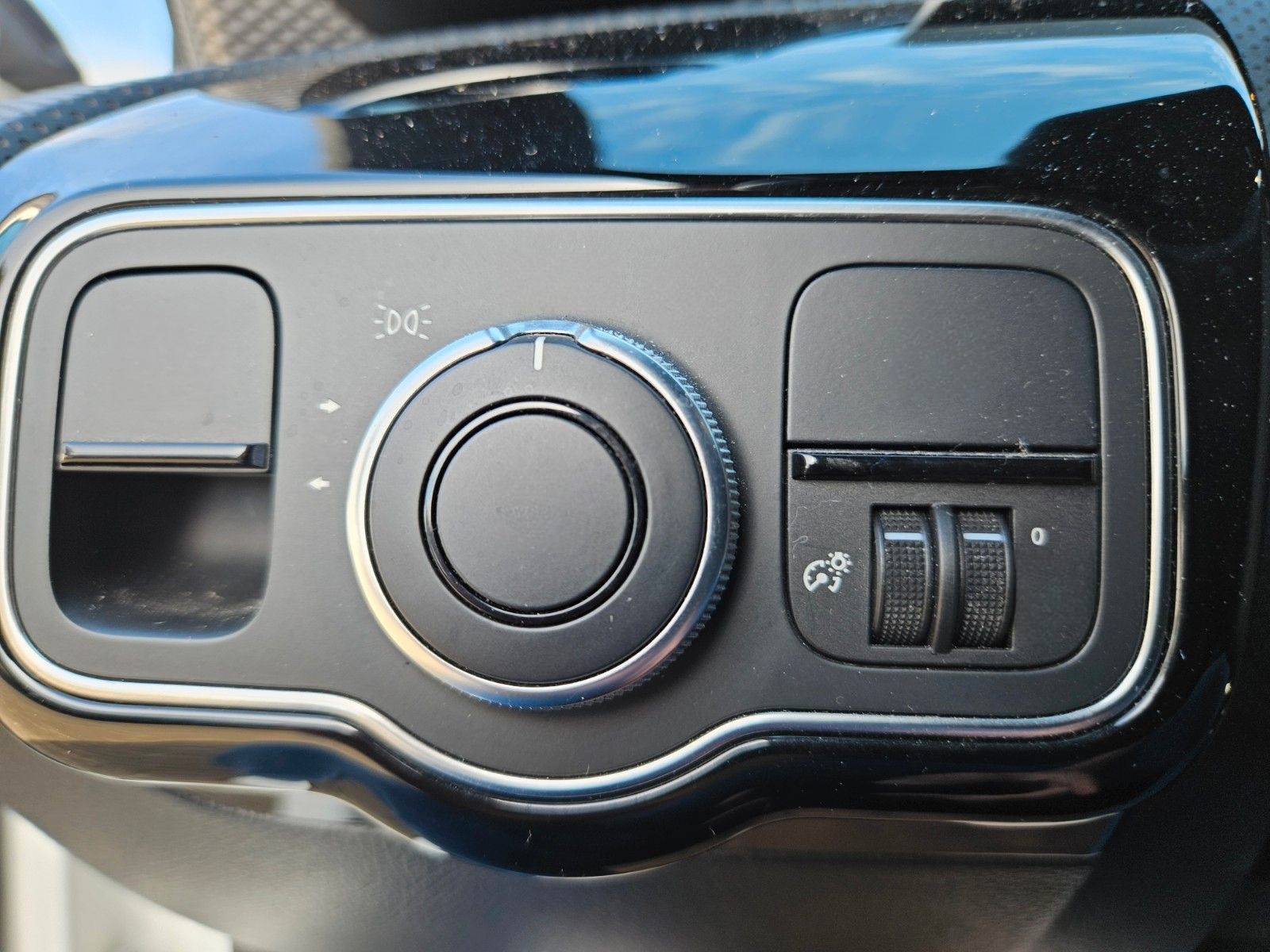 Mercedes-Benz A 220 KAM NAV AUTOMATIK SHZ LEDER foto 13