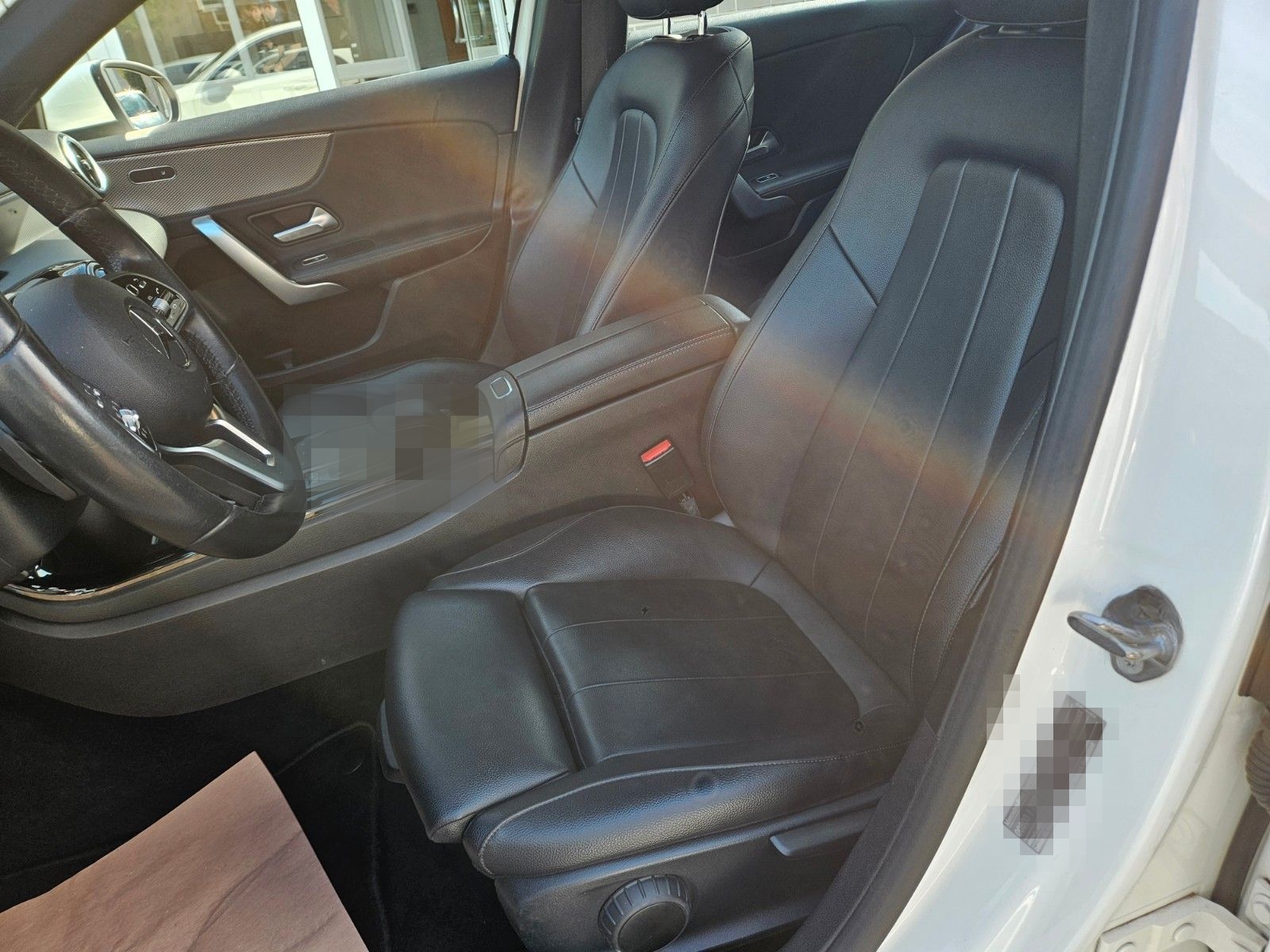 Mercedes-Benz A 220 KAM NAV AUTOMATIK SHZ LEDER foto 9