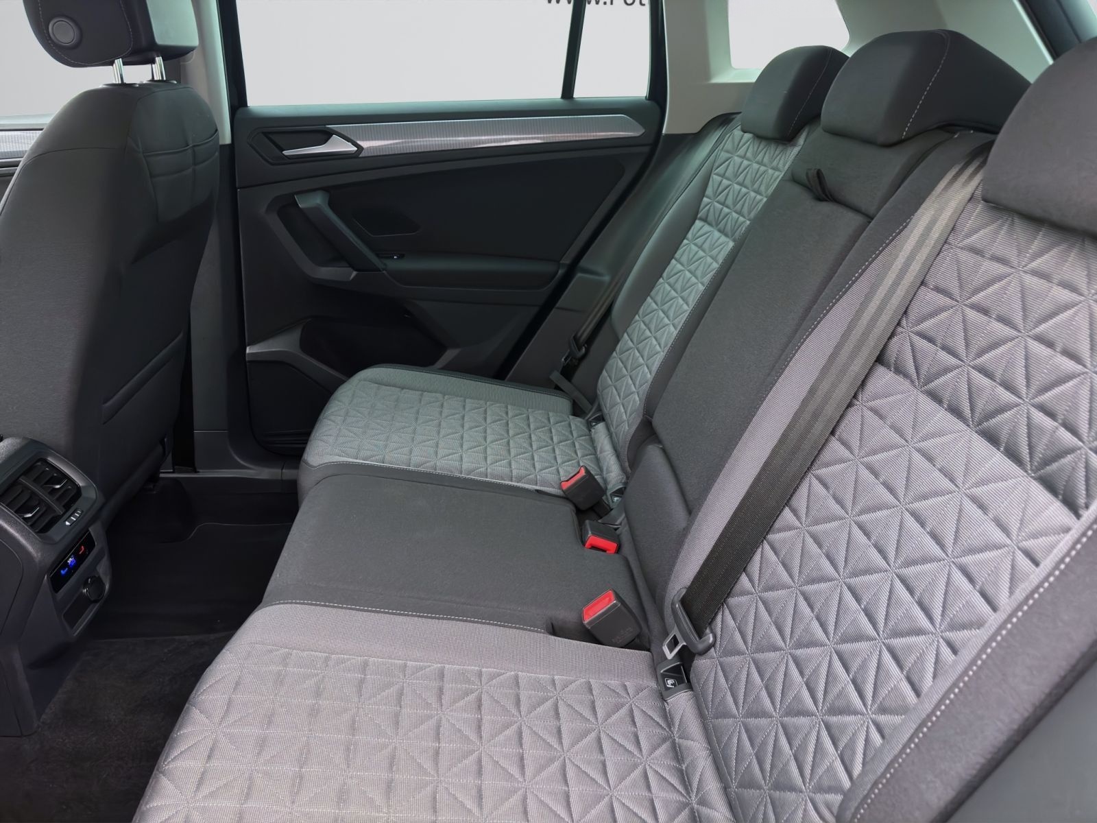 Volkswagen Tiguan 2.0 TDI DSG LIFE NAVI KAMERA KLIMA PDC foto 14