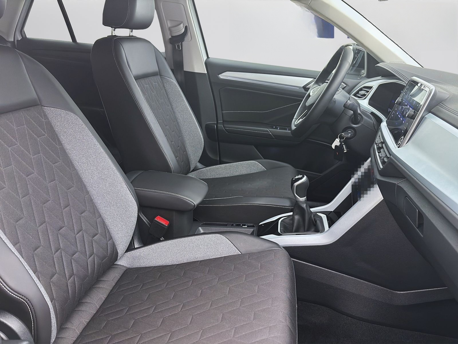 Volkswagen T-Roc 1.0 TSI GOAL NAVI KLIMA PDC SHZG foto 15