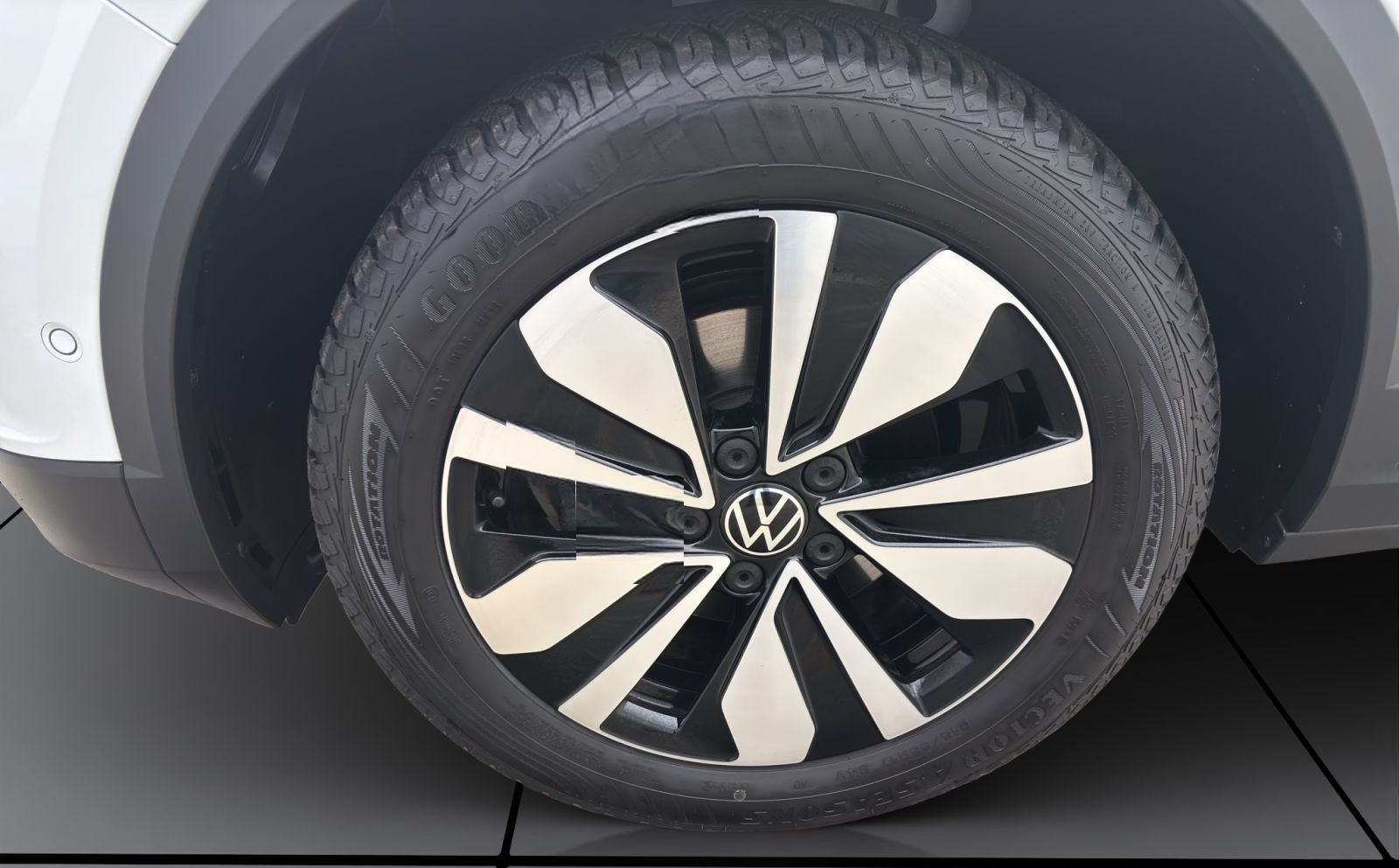 Volkswagen T-Roc 1.0 TSI GOAL NAVI KLIMA PDC SHZG foto 8