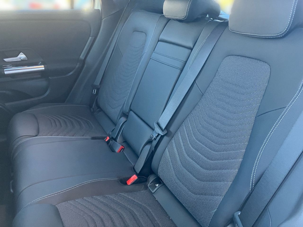 Mercedes-Benz GLA 180 Progressive NIGHT+HANDS-FREE+PANO+360° foto 13