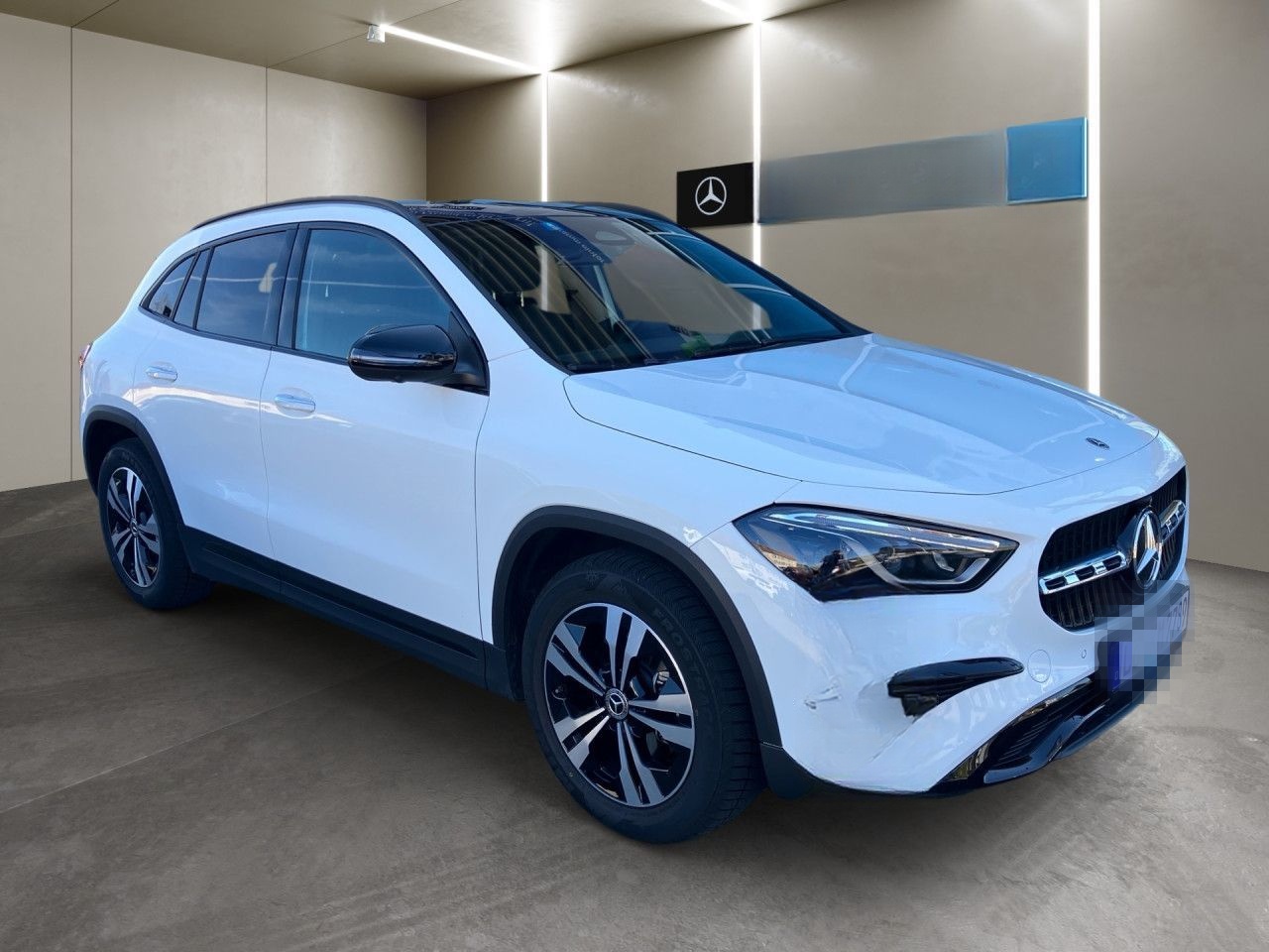 Mercedes-Benz GLA 180 Progressive NIGHT+HANDS-FREE+PANO+360° foto 4