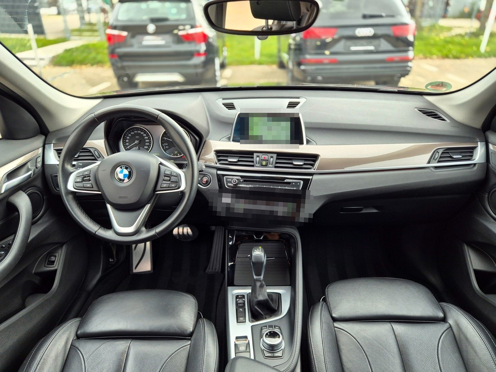 BMW X1 xDrive 20i xLine Automatik Panorama Leder foto 14